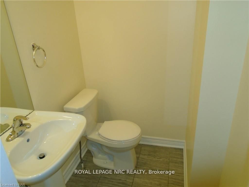 37 Sparkle Drive Property Photo 4