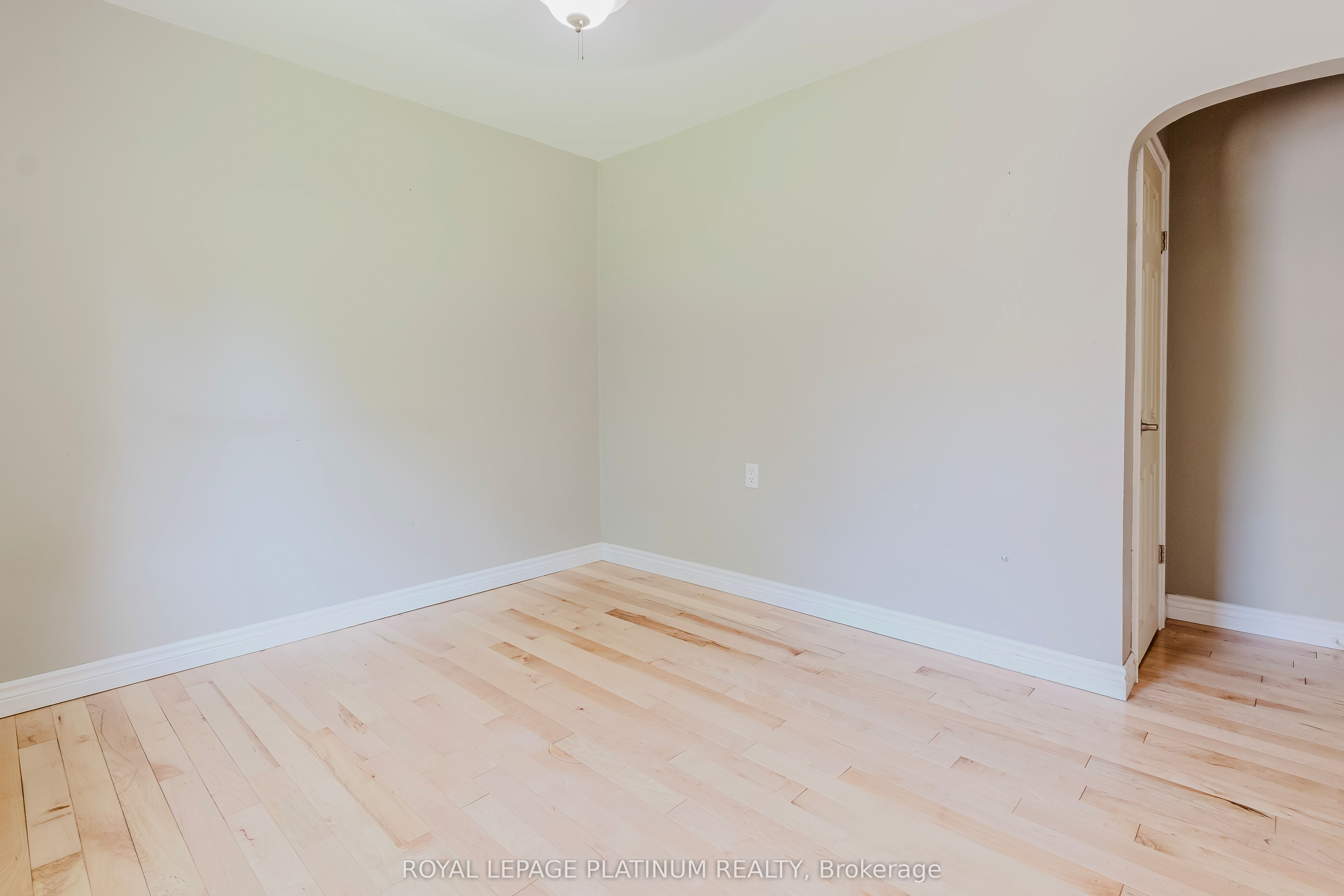 6 Varadi Avenue Property Photo 16