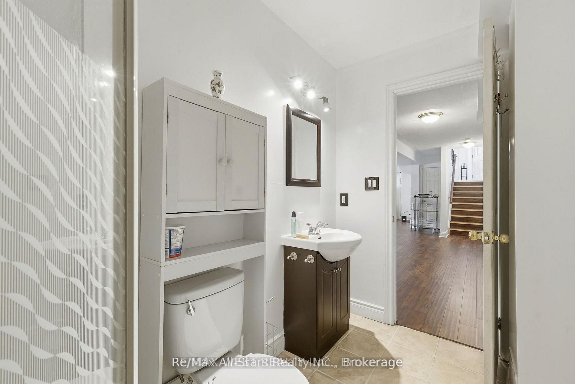 20 Eakins Crescent Property Photo 34
