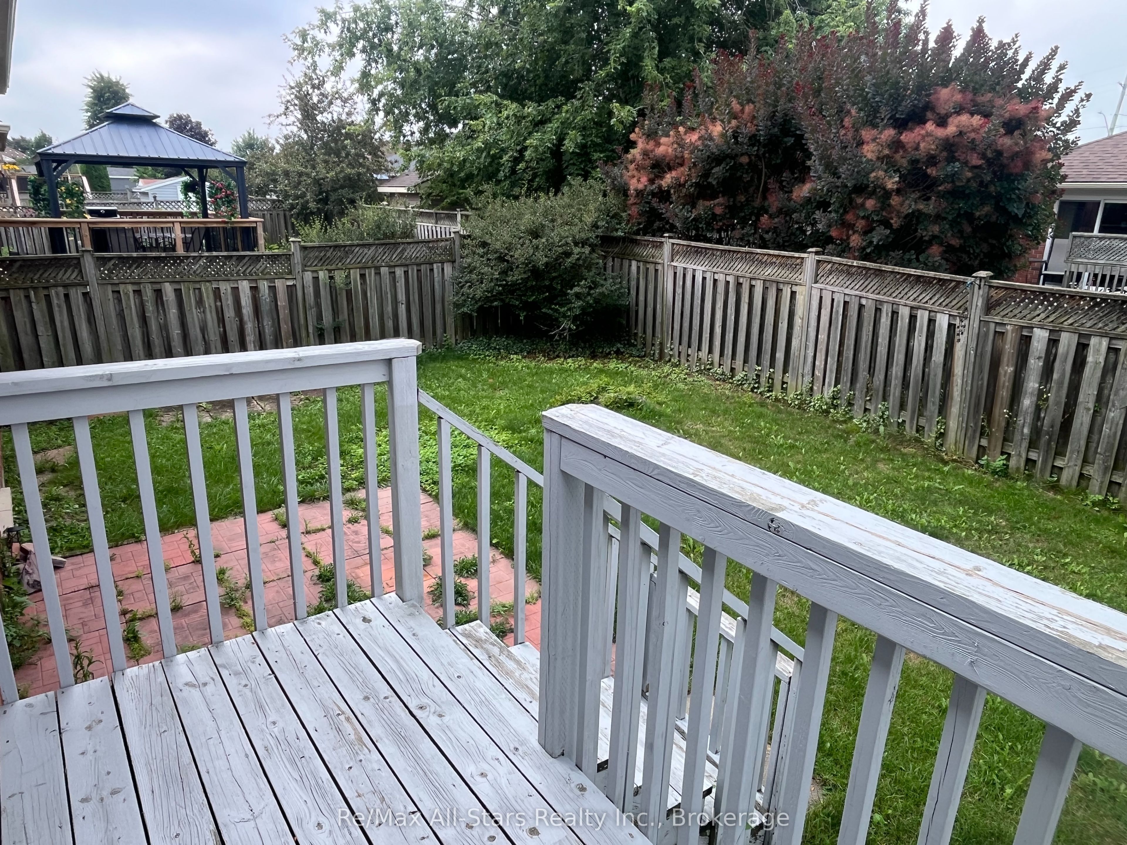 20 Eakins Crescent Property Photo 37