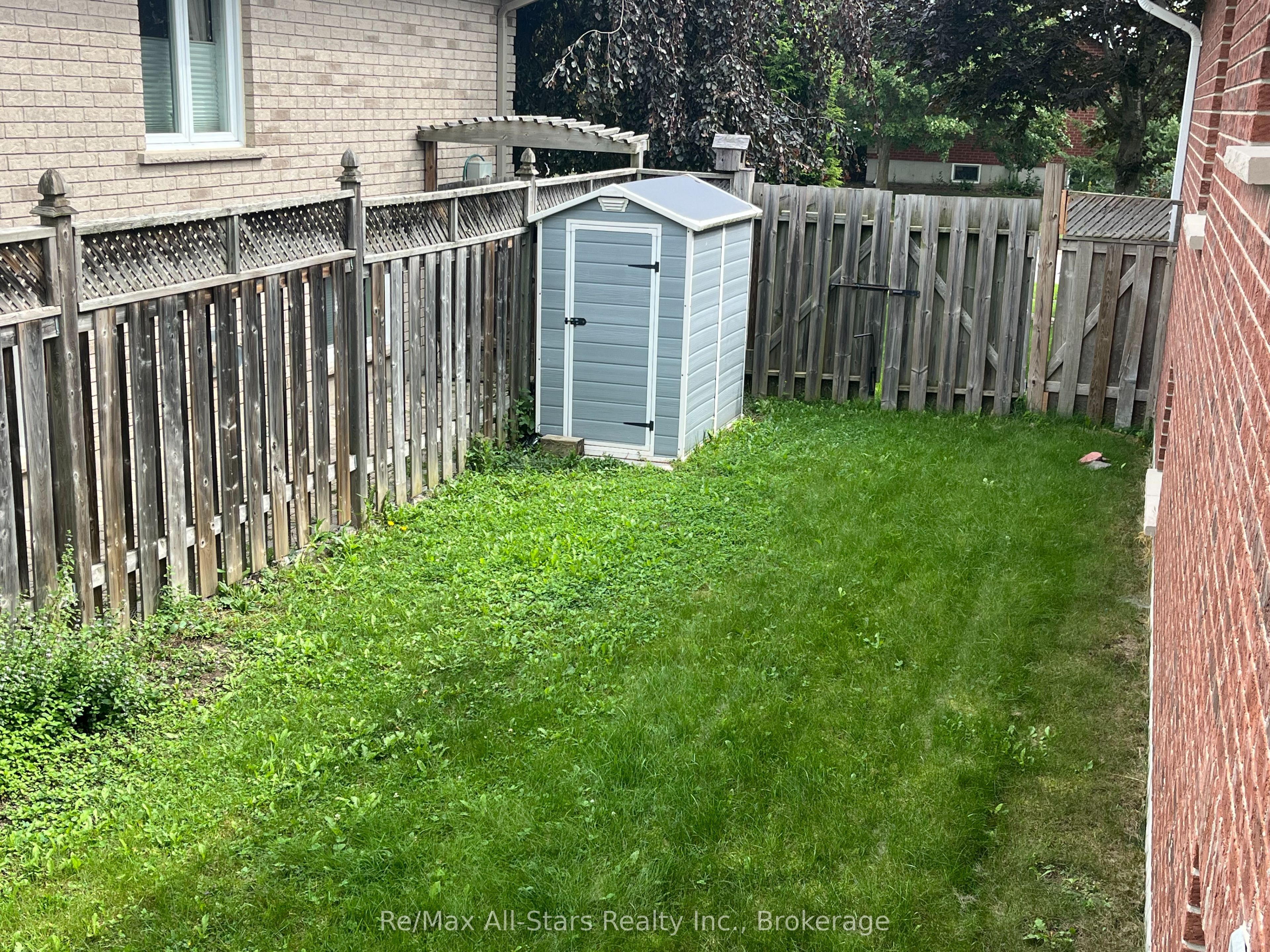 20 Eakins Crescent Property Photo 38