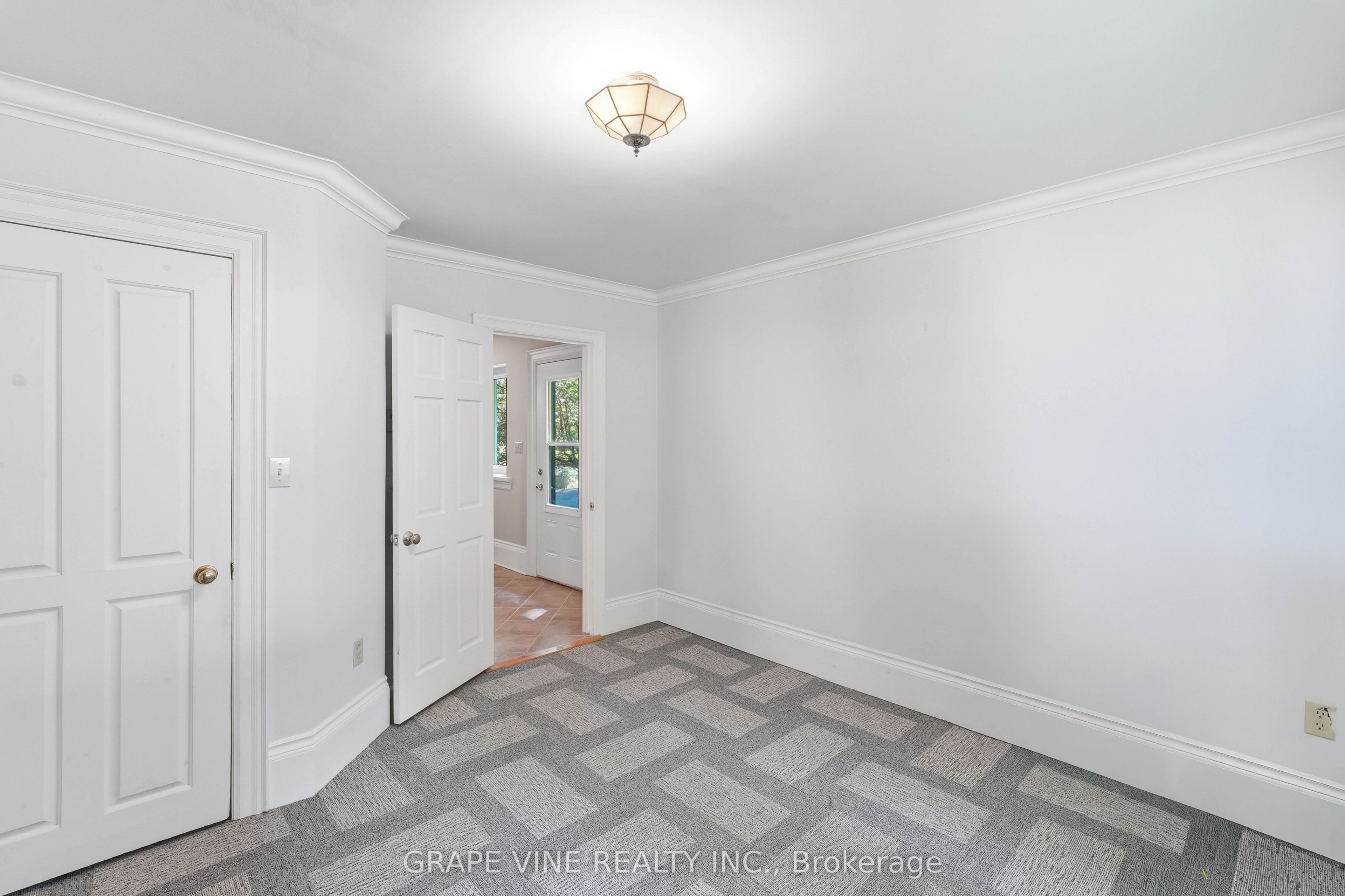 68 Goodman Crescent Property Photo 10