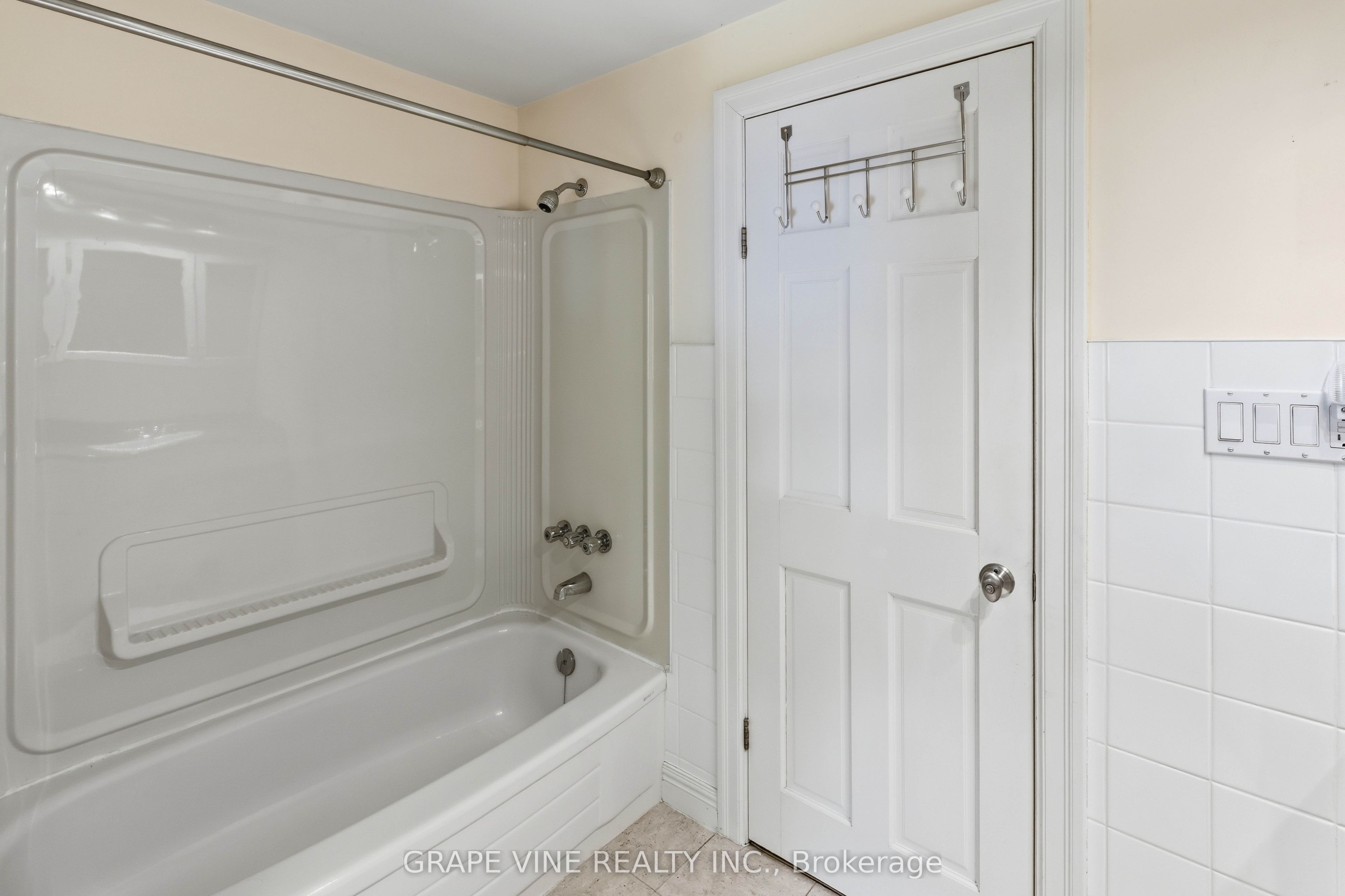 68 Goodman Crescent Property Photo 23