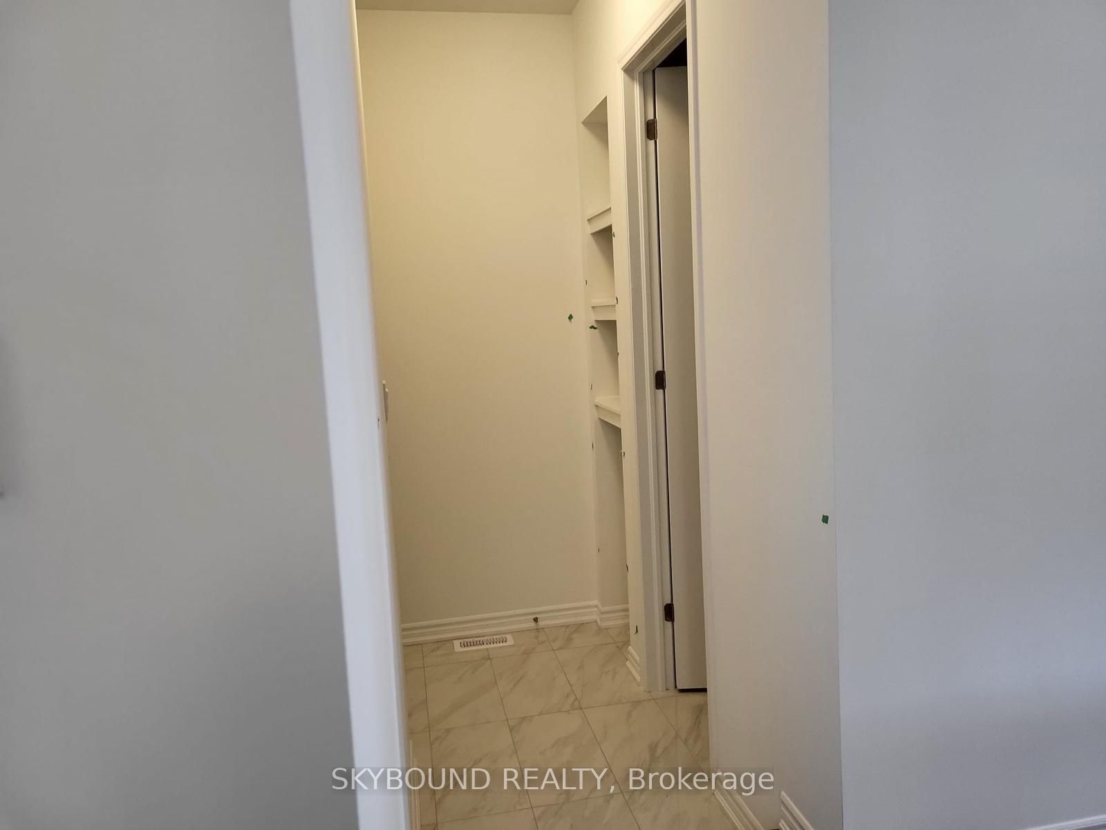 58 Histand Trail N Property Photo 4