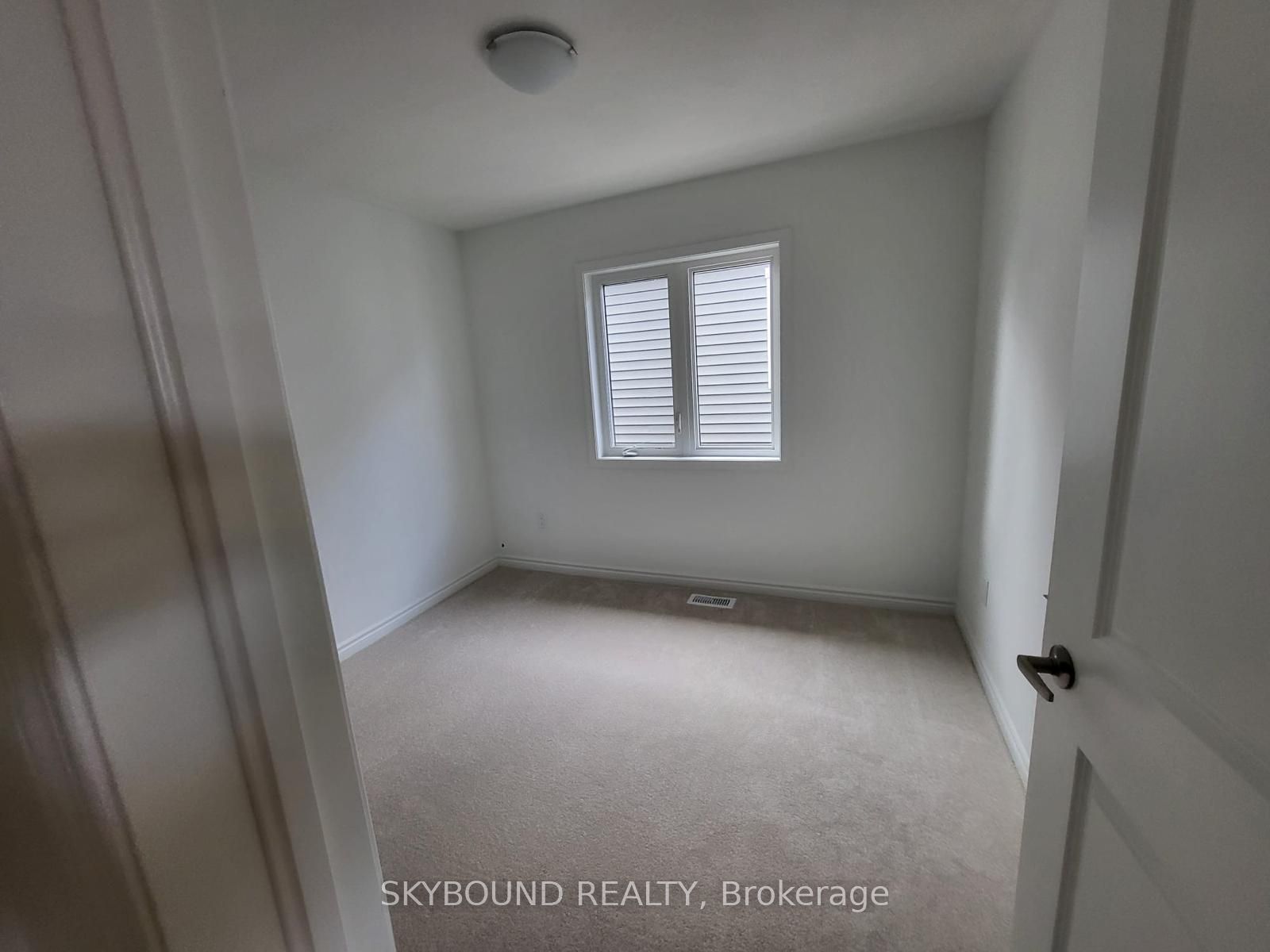 58 Histand Trail N Property Photo 10