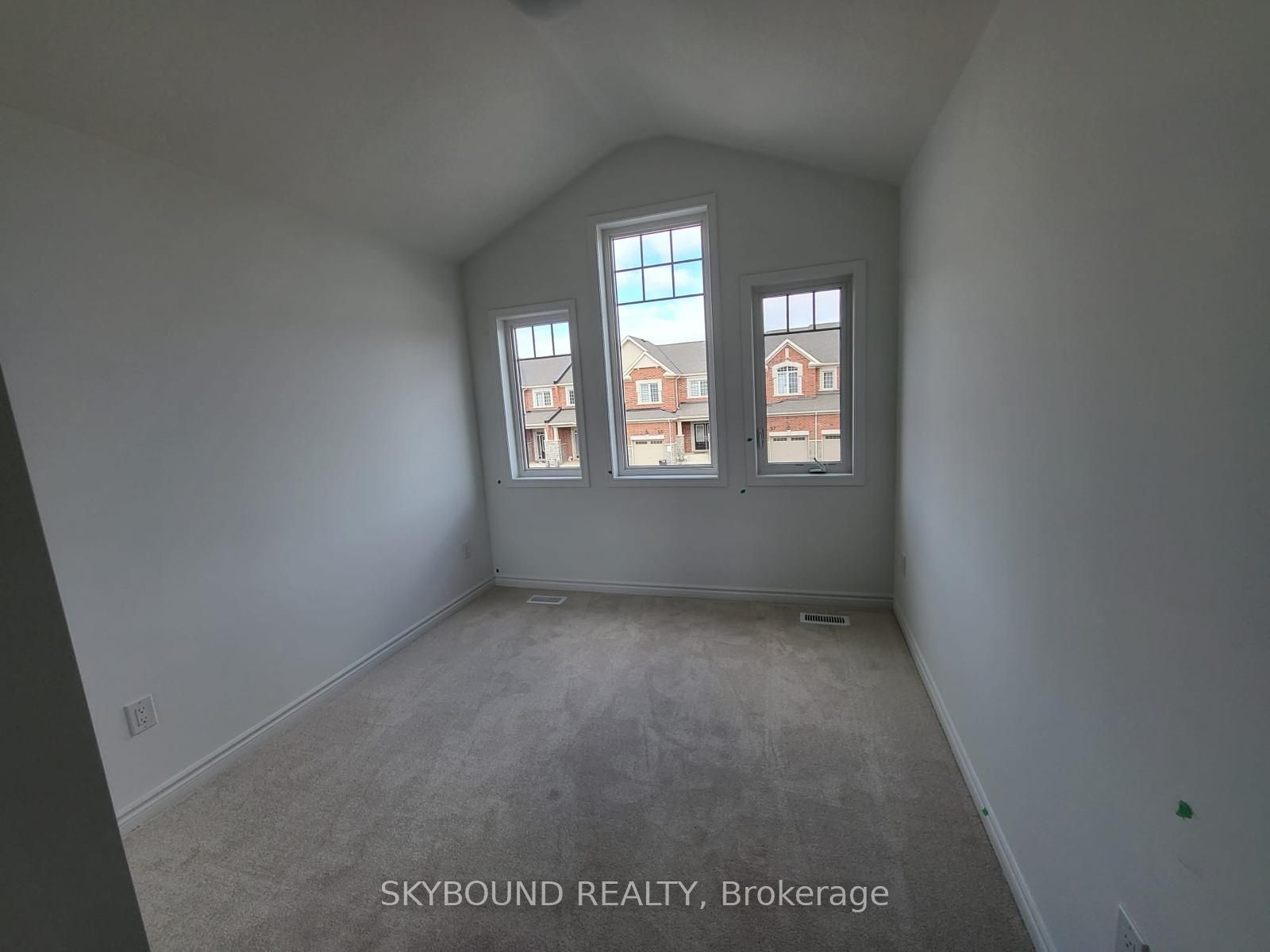 58 Histand Trail N Property Photo 14