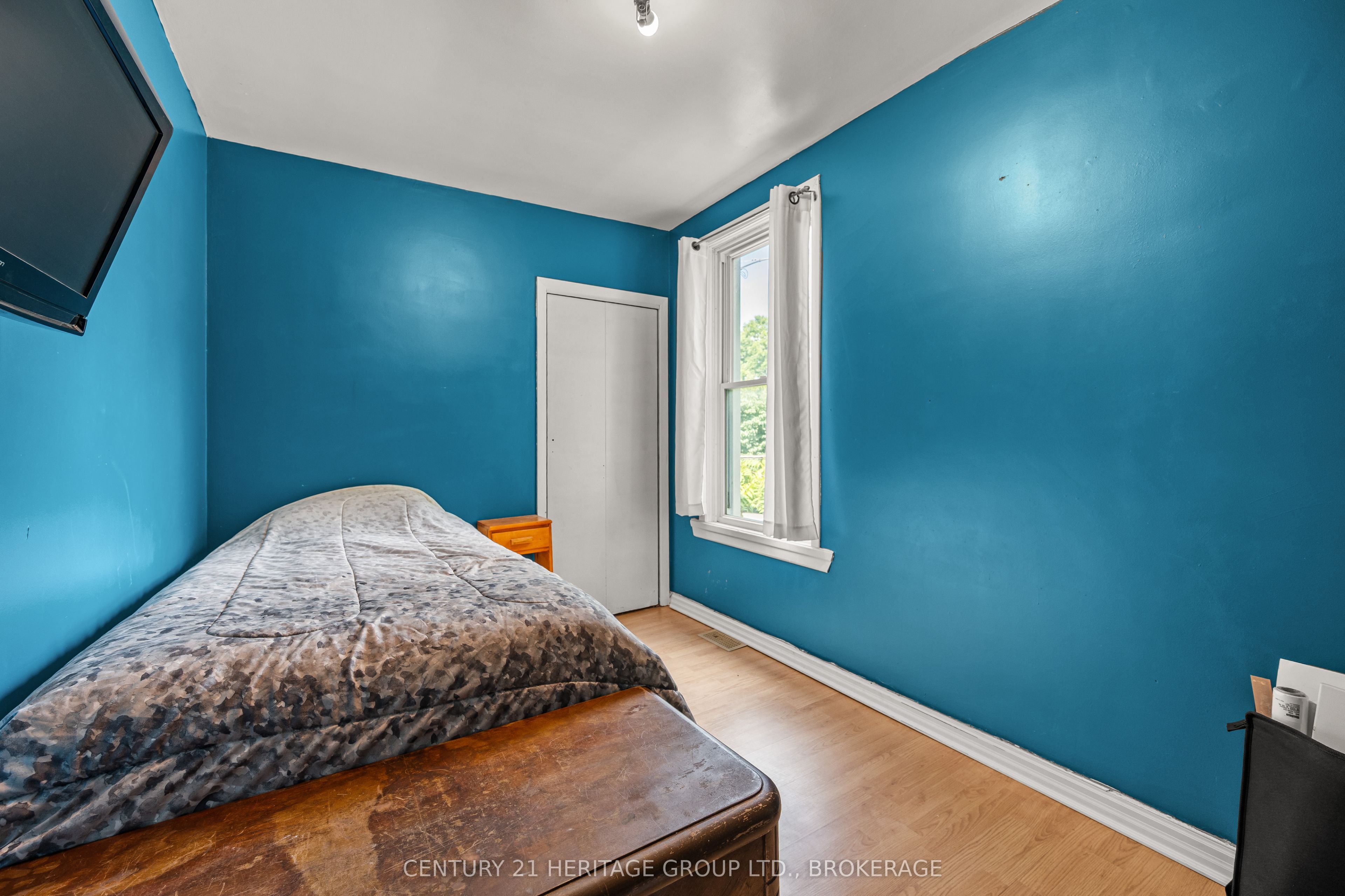 4400 William Street Property Photo 20