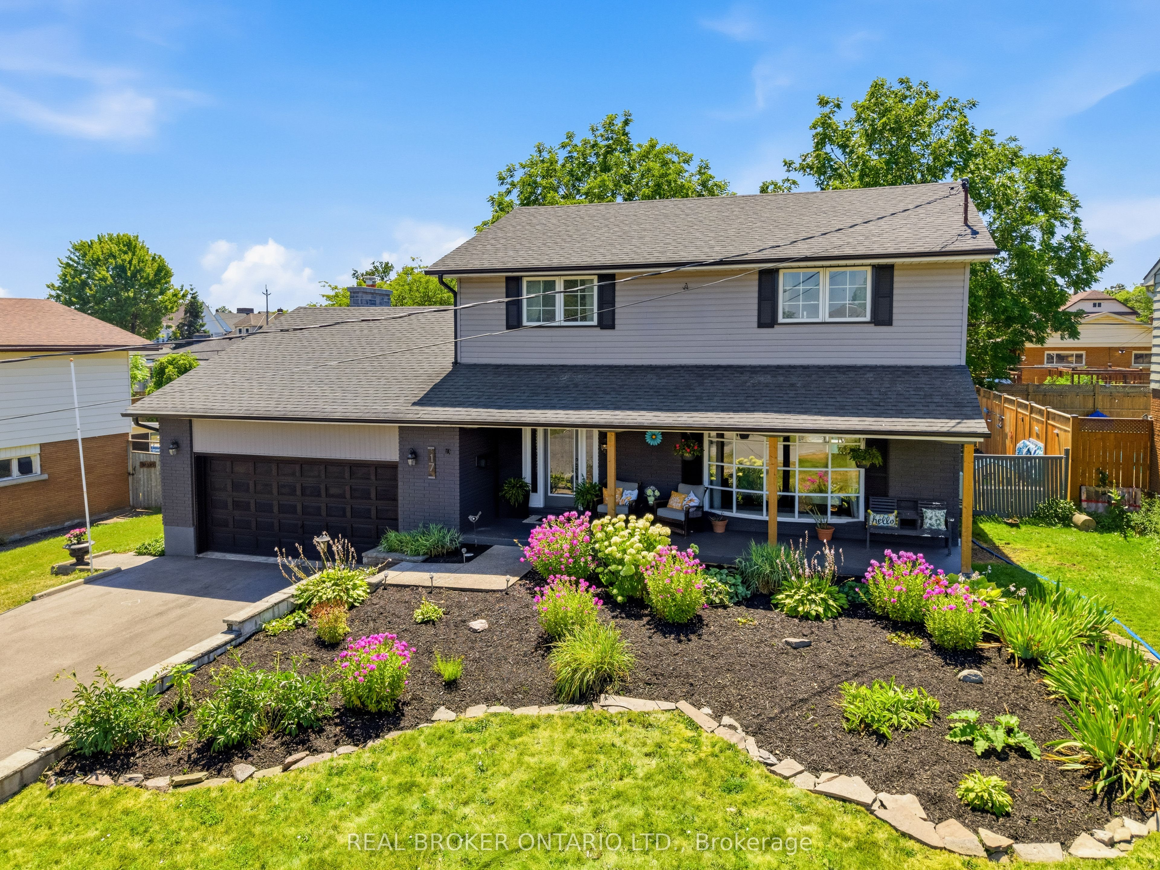 17 Lindbergh Drive Property Photo 1