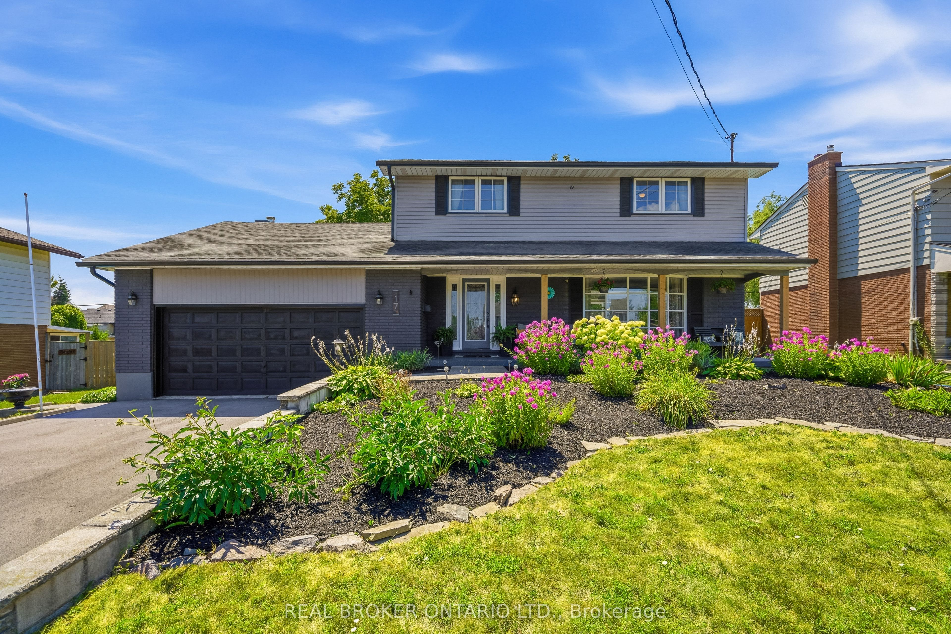 17 Lindbergh Drive Property Photo 3