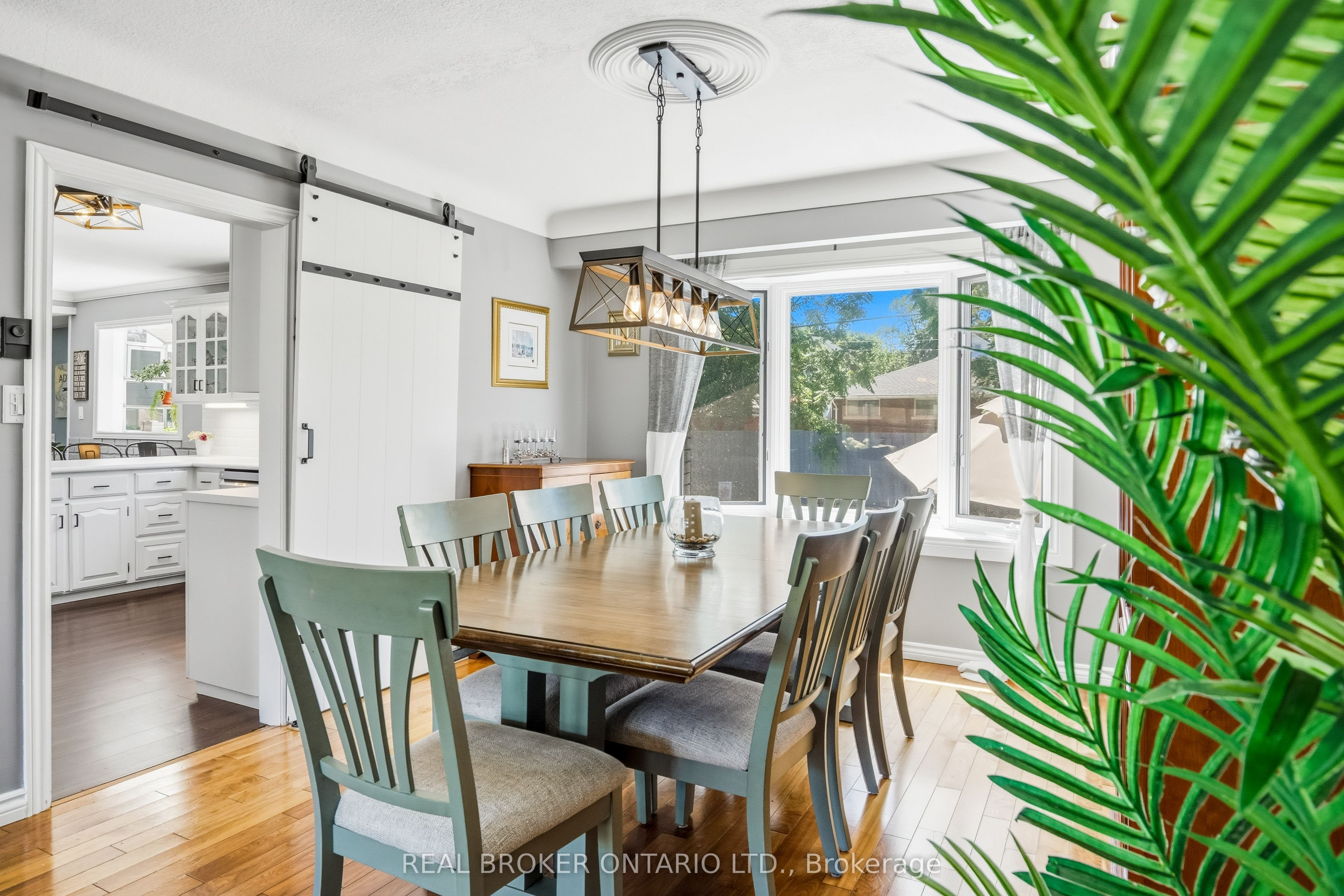 17 Lindbergh Drive Property Photo 12