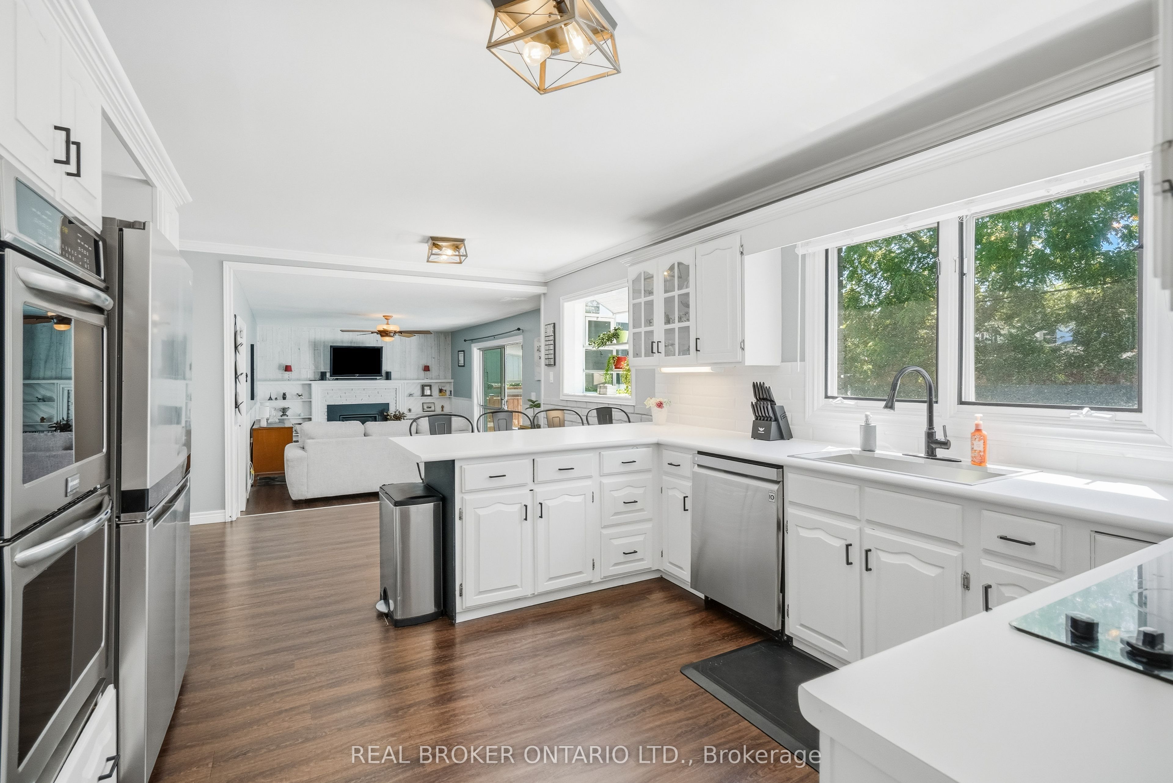 17 Lindbergh Drive Property Photo 15