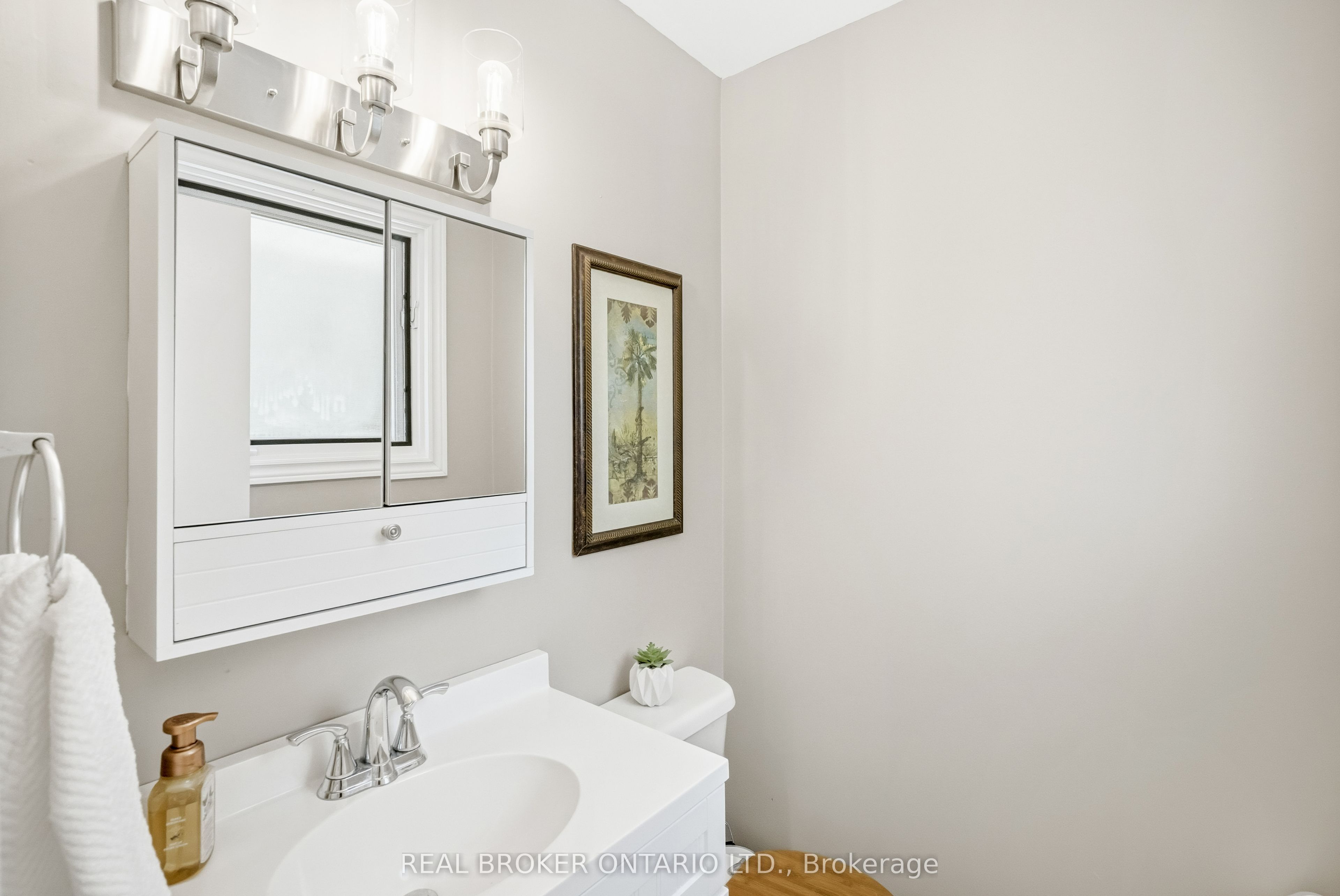 17 Lindbergh Drive Property Photo 22