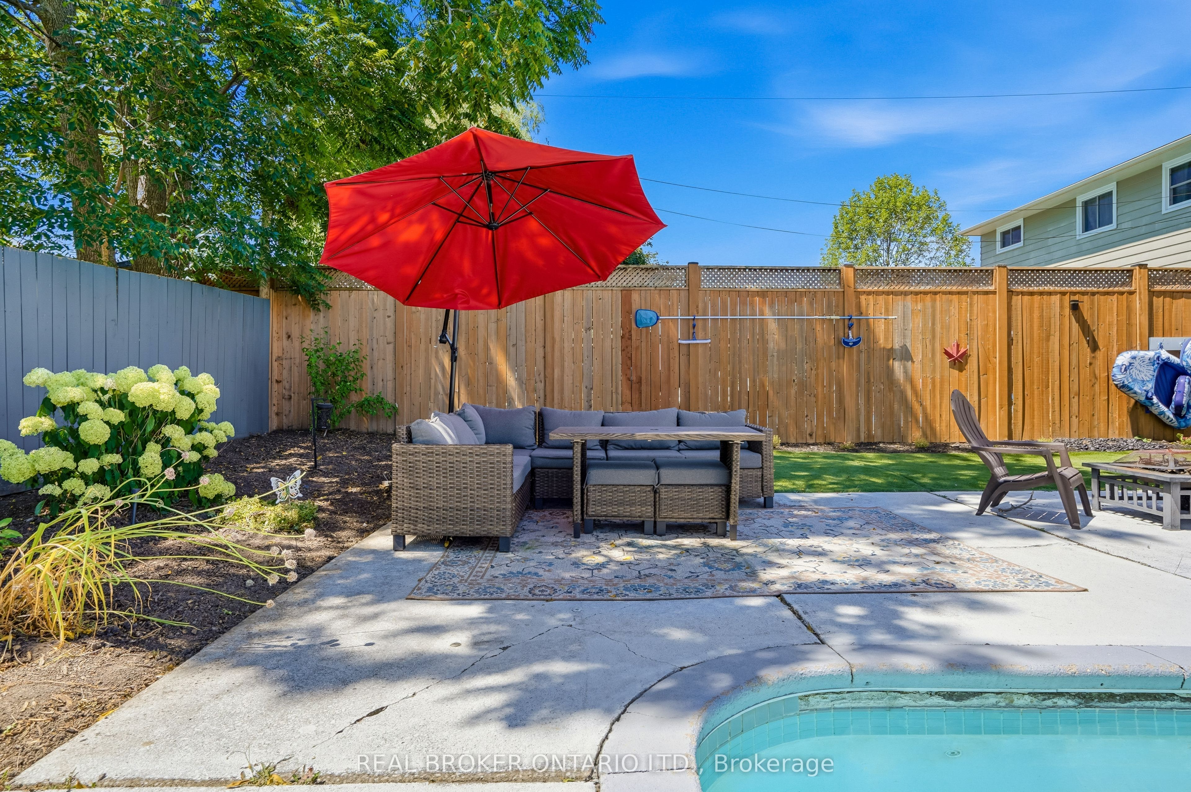 17 Lindbergh Drive Property Photo 37