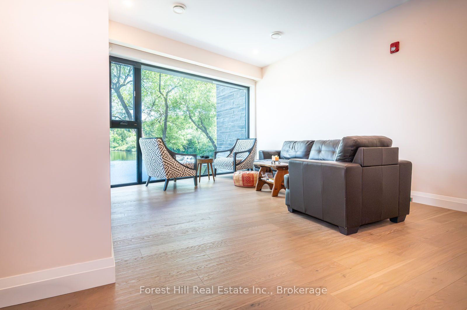 32 Brunel Road S 202 Property Photo 12