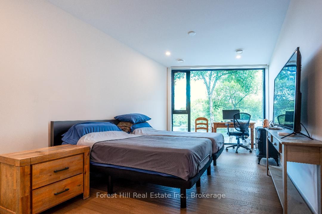 32 Brunel Road S 202 Property Photo 18