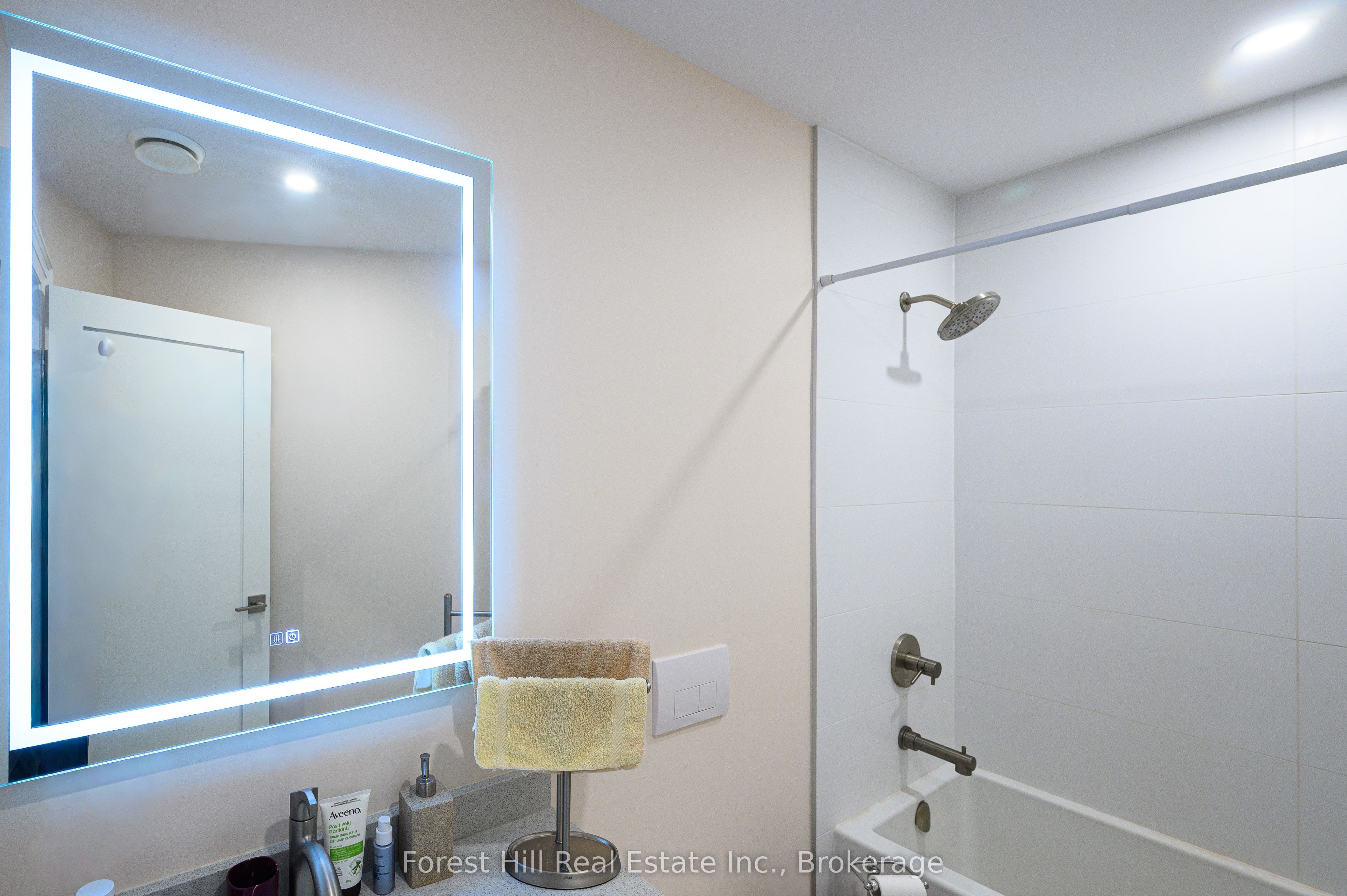 32 Brunel Road S 202 Property Photo 27