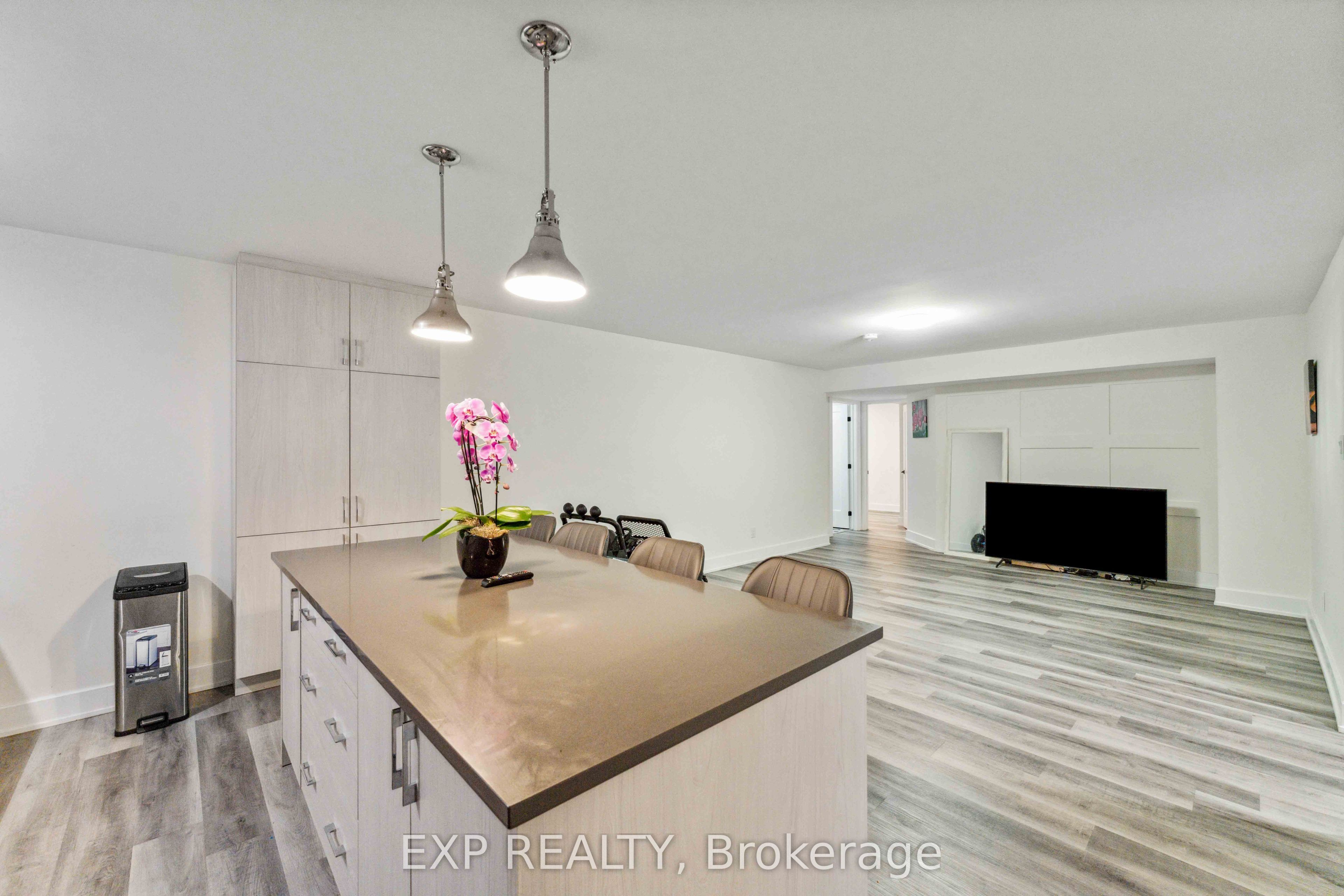 12 Sylvester Street B Property Photo 5