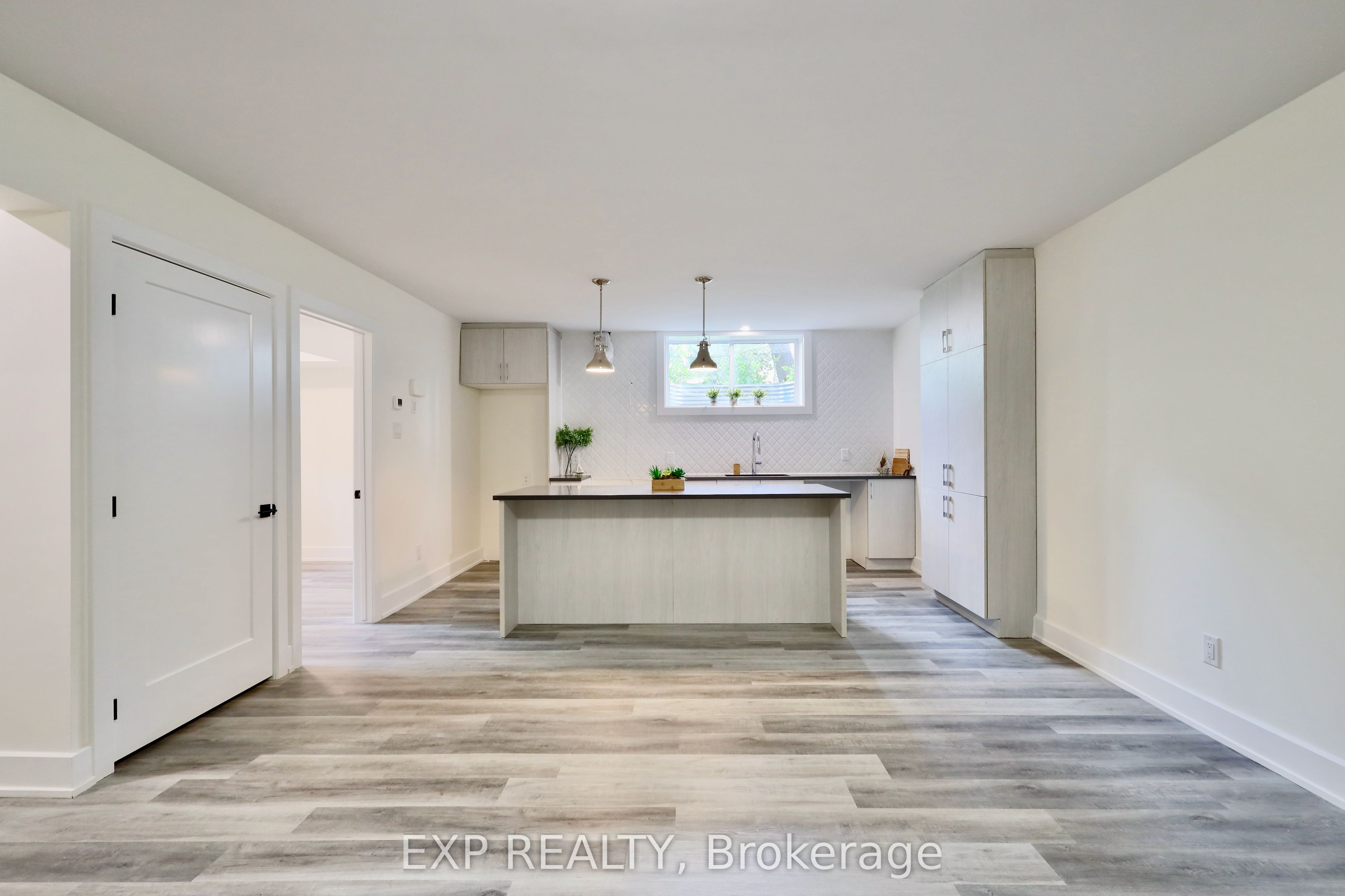 12 Sylvester Street B Property Photo 8