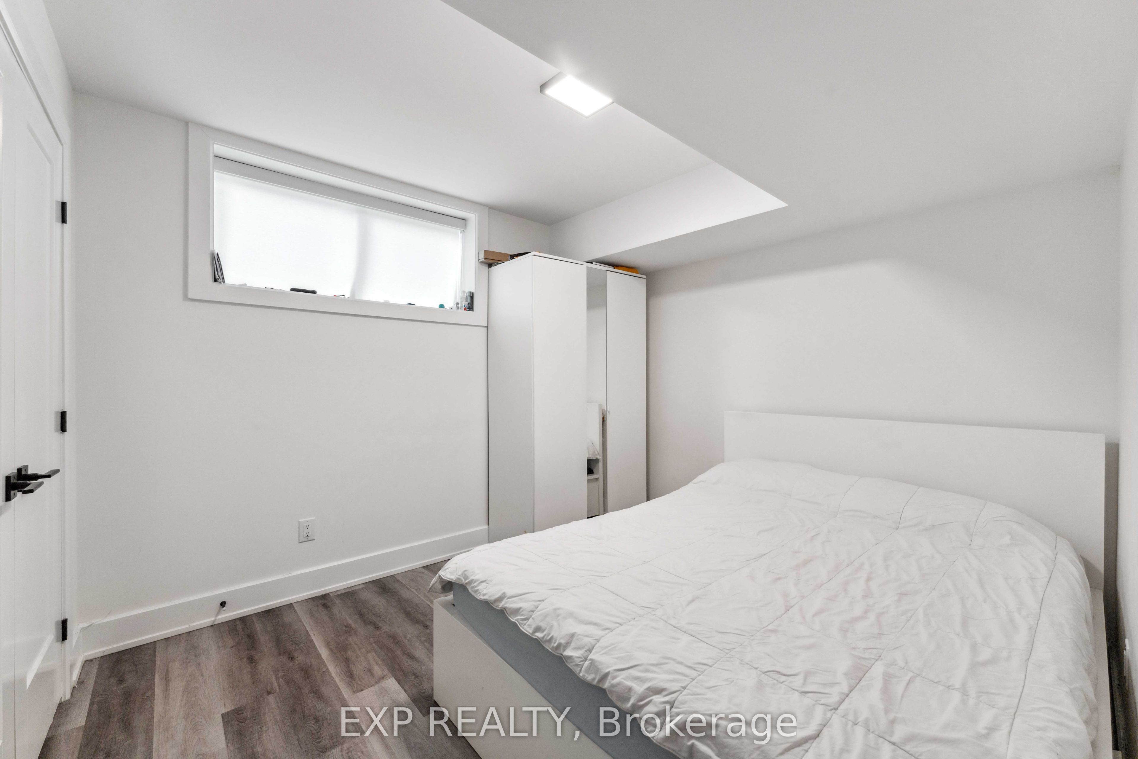 12 Sylvester Street B Property Photo 13