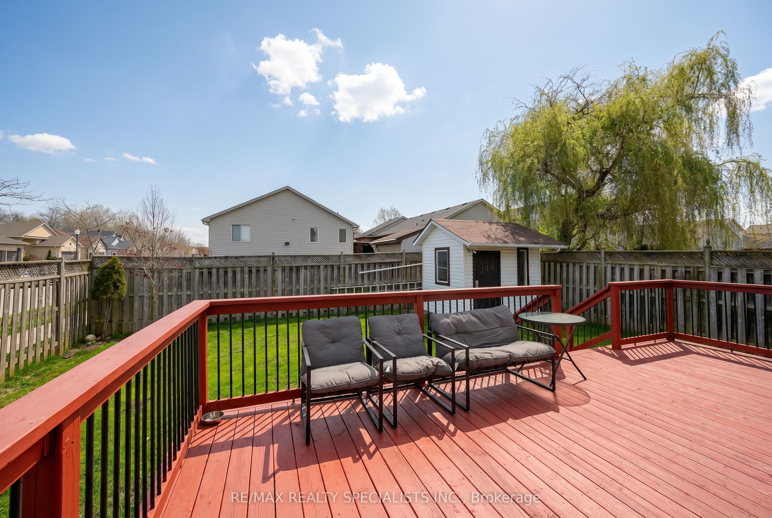 1865 Bayswater Crescent Property Photo 5