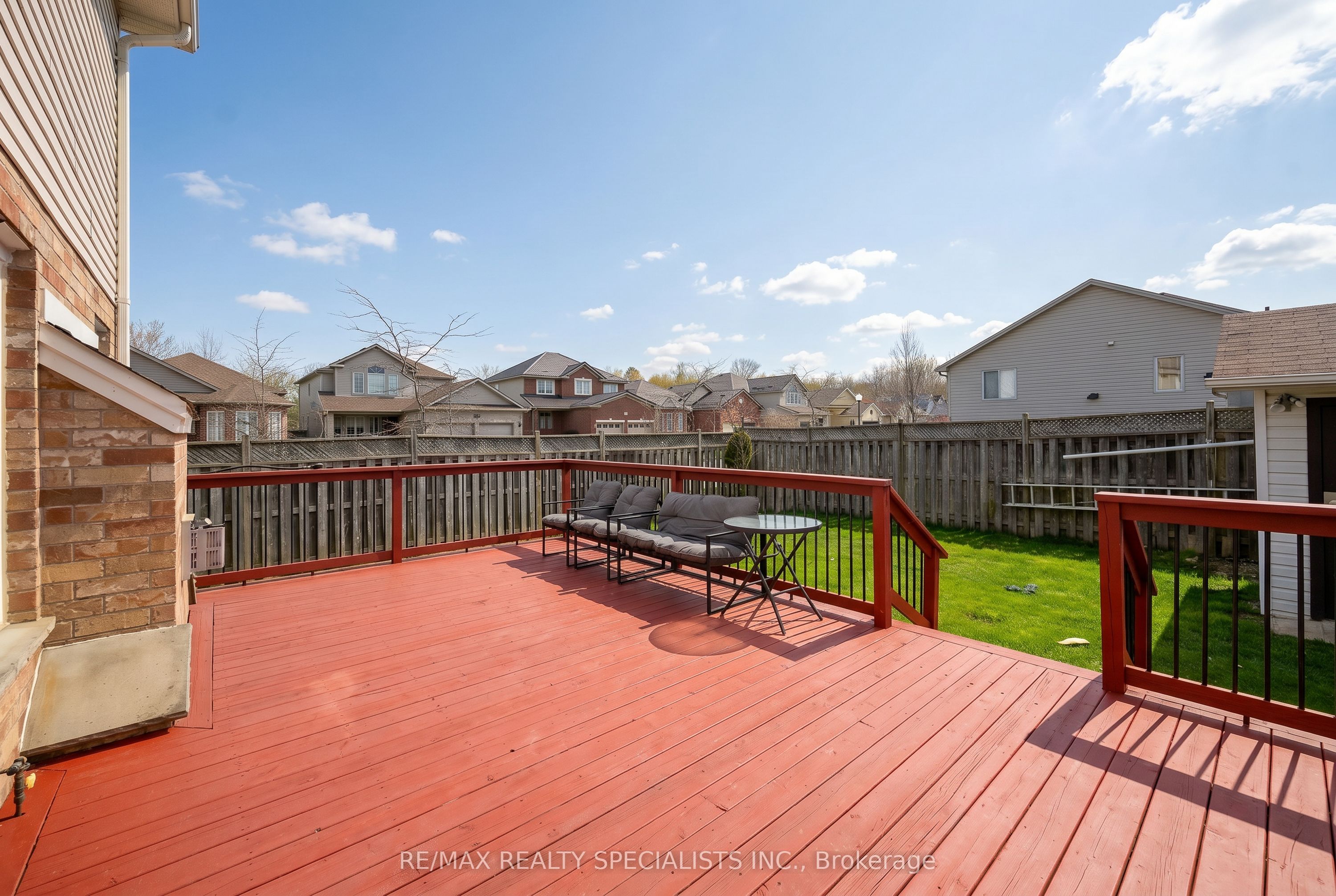 1865 Bayswater Crescent Property Photo 6