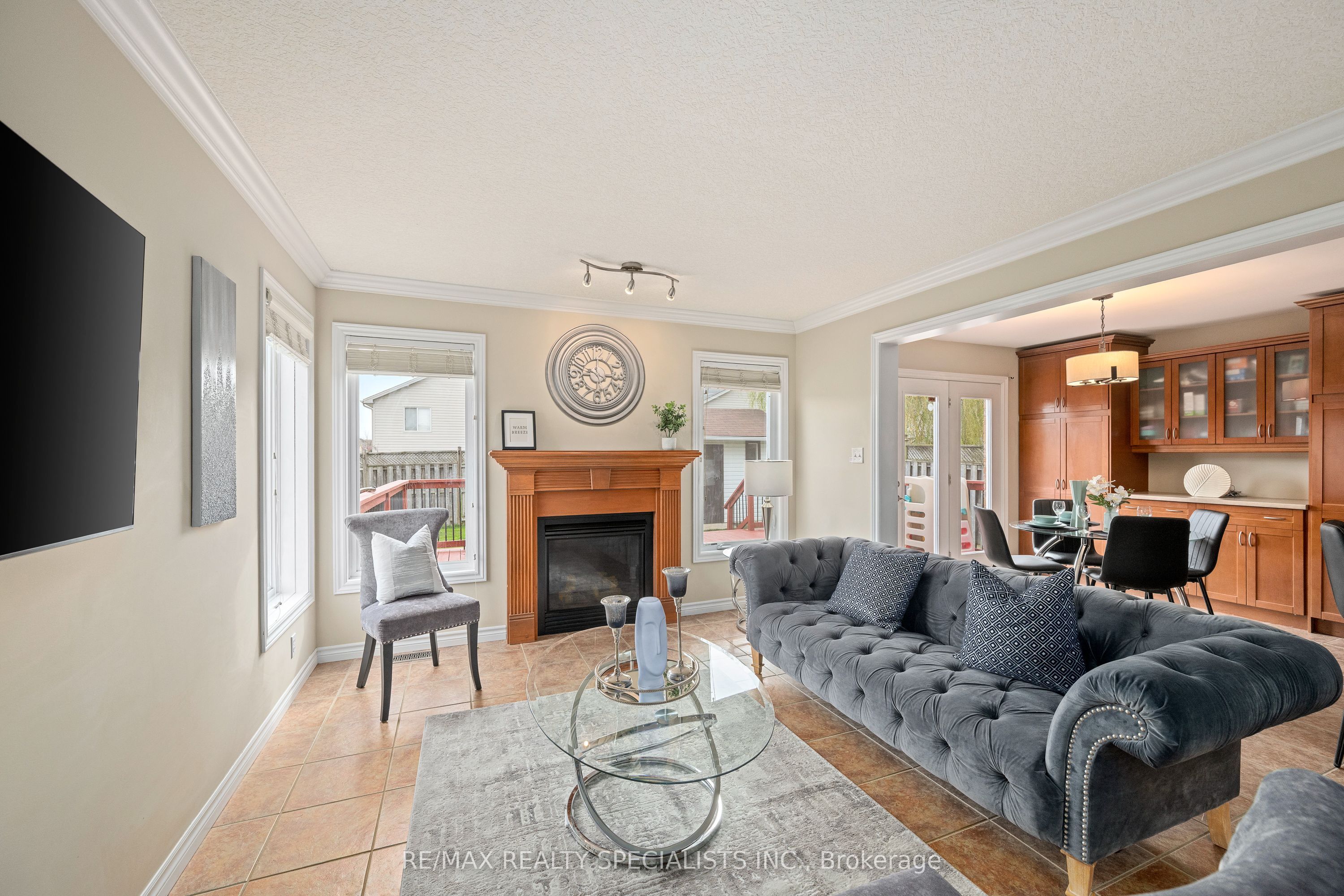 1865 Bayswater Crescent Property Photo 12