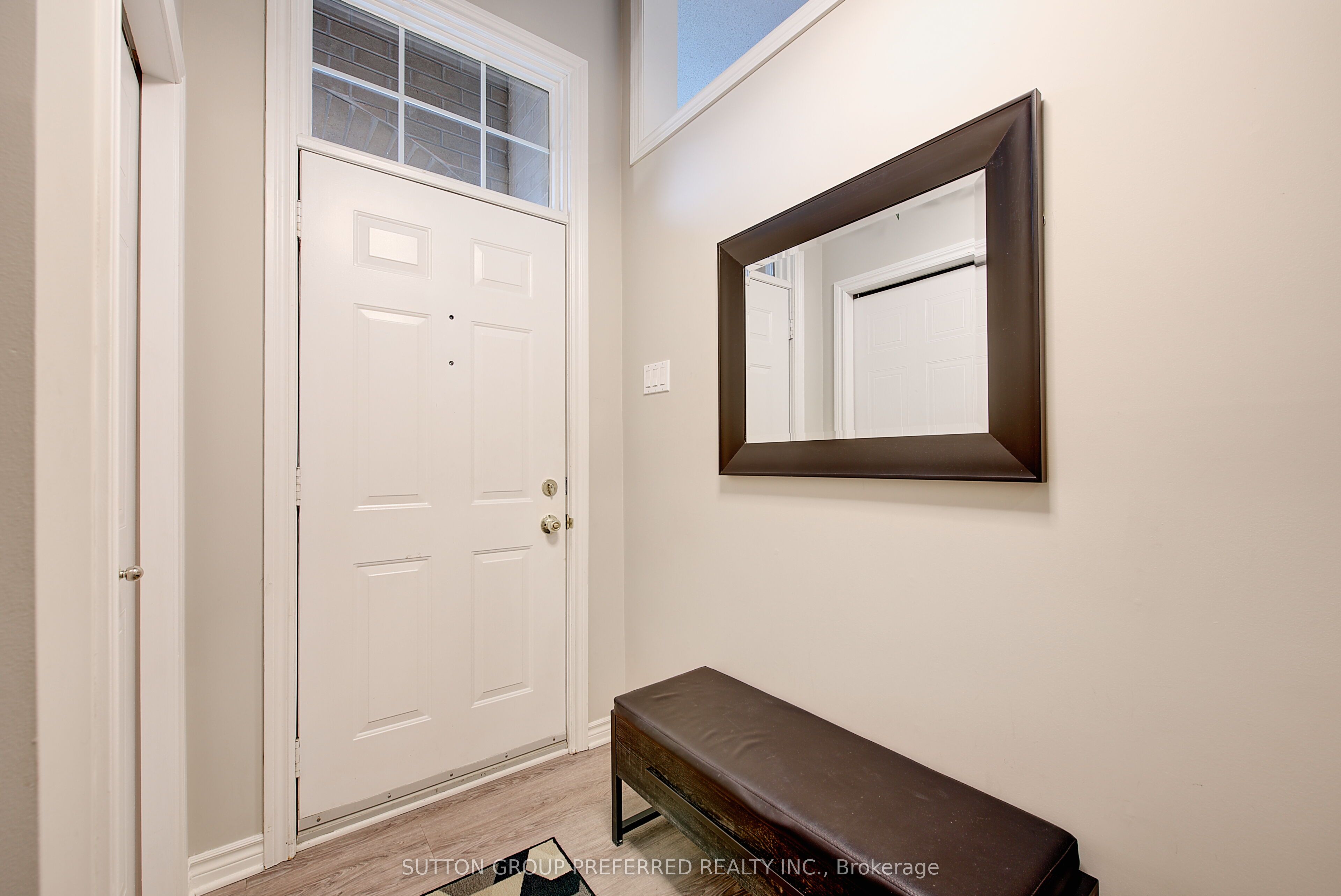 270 North Centre Road 20 Property Photo 6