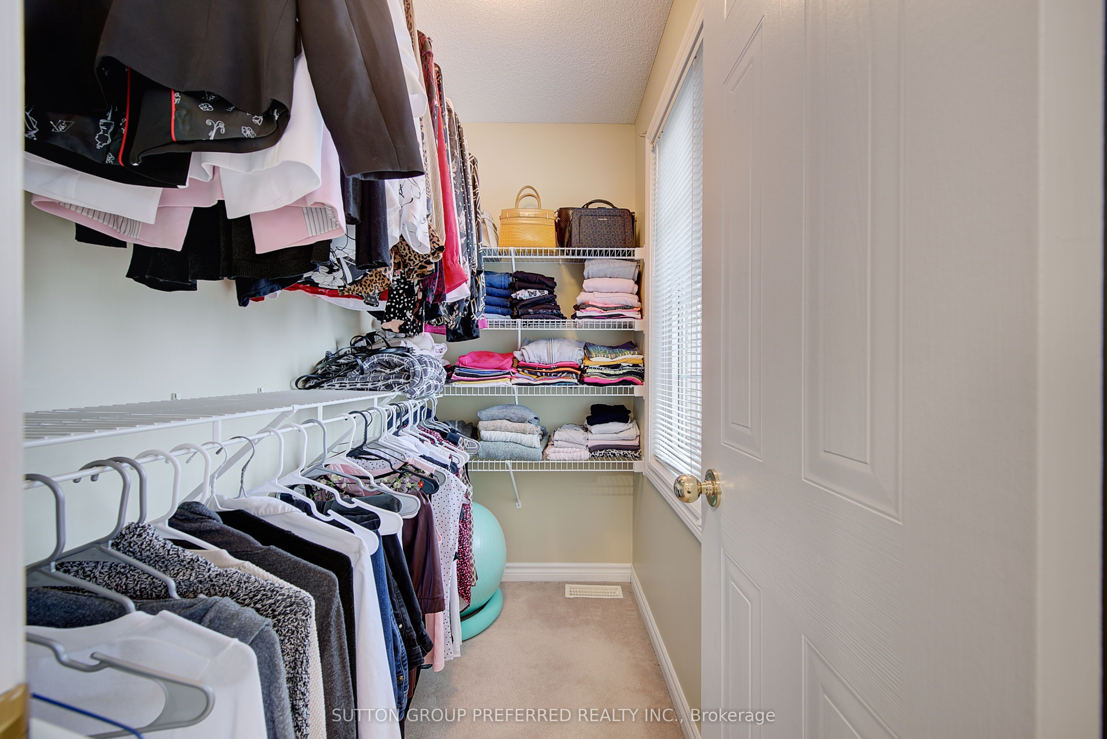 270 North Centre Road 20 Property Photo 27