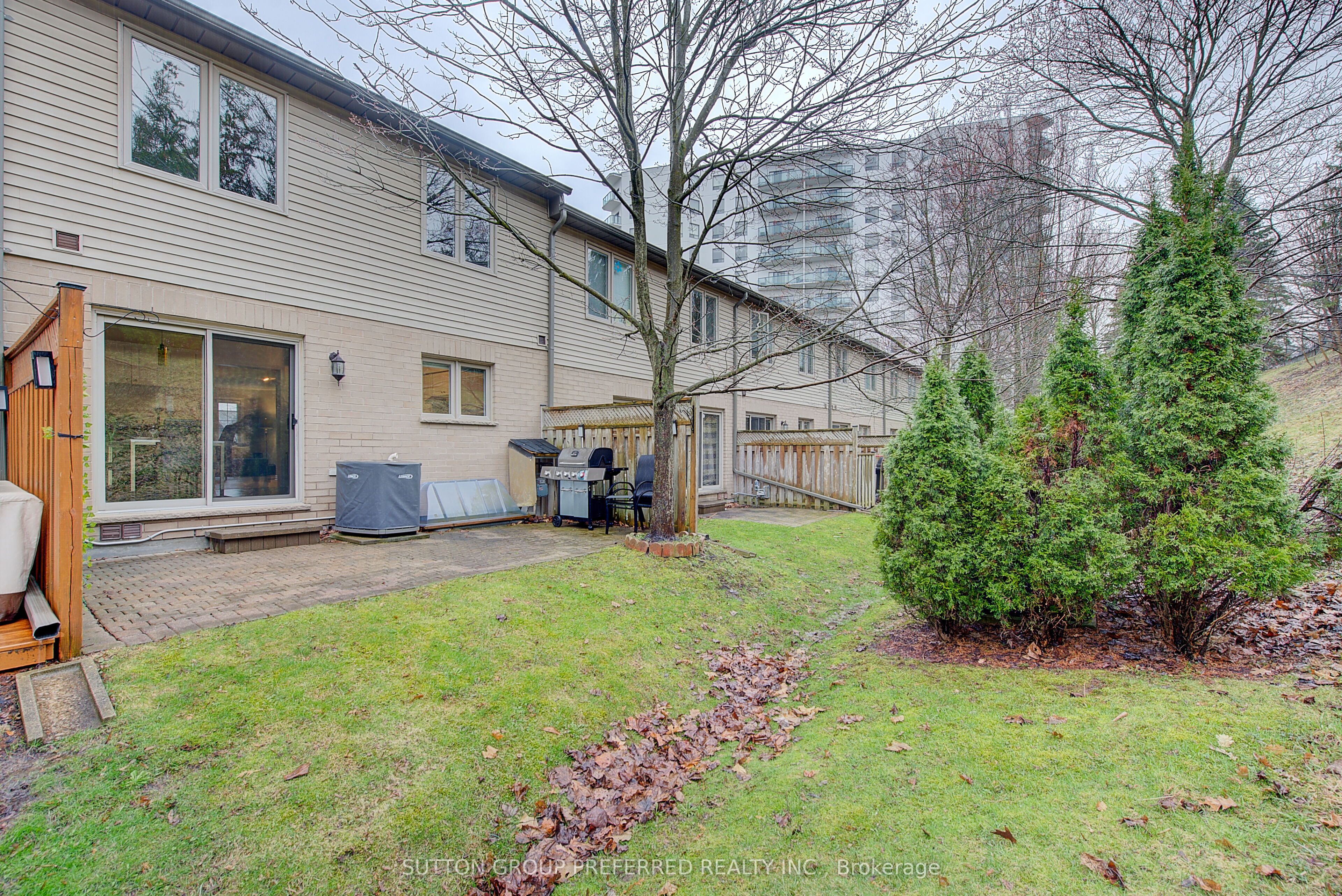 270 North Centre Road 20 Property Photo 40