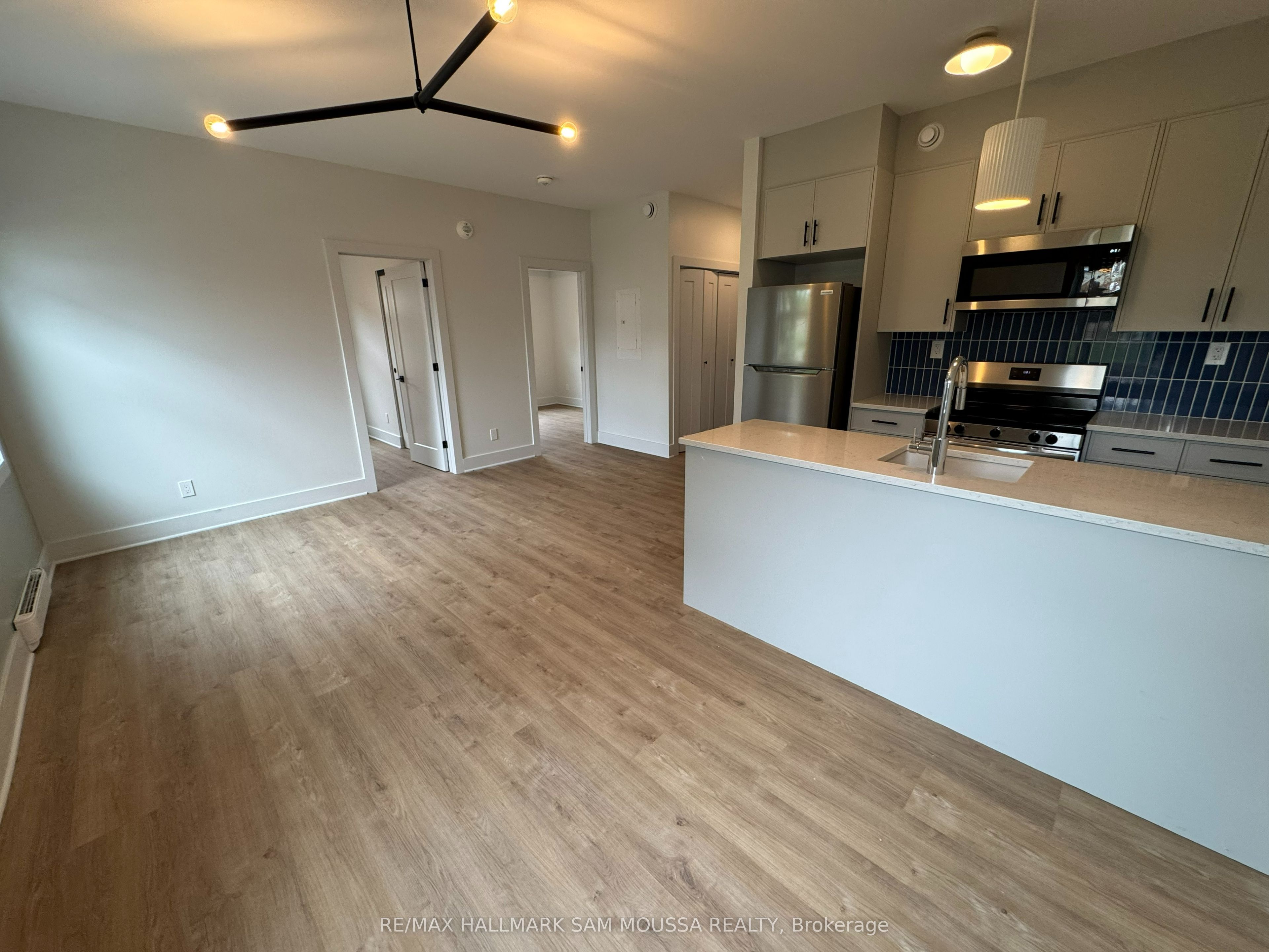 55 Drummond Street E 104 Property Photo 7
