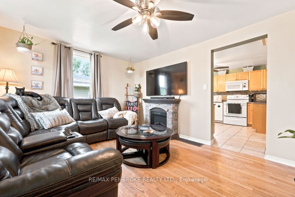 617 Third Avenue S Property Photo 15