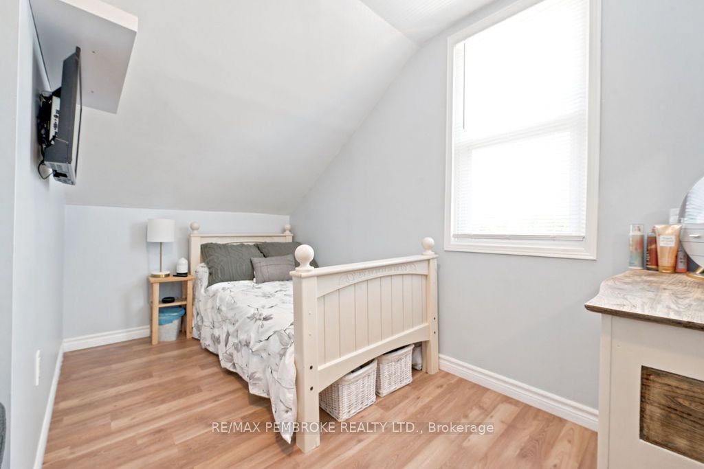 617 Third Avenue S Property Photo 25