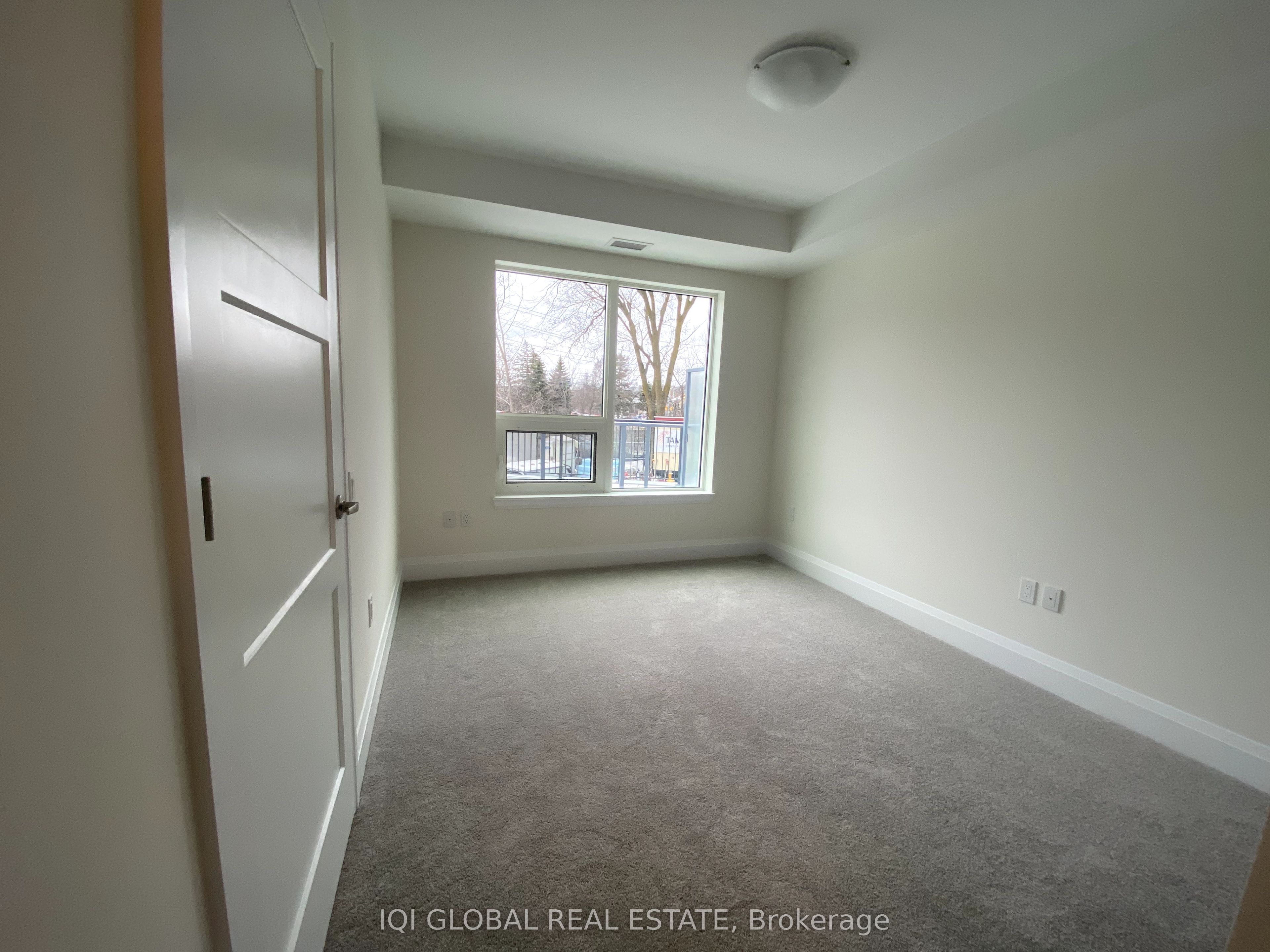 93 Arthur Street S 105 Property Photo 11