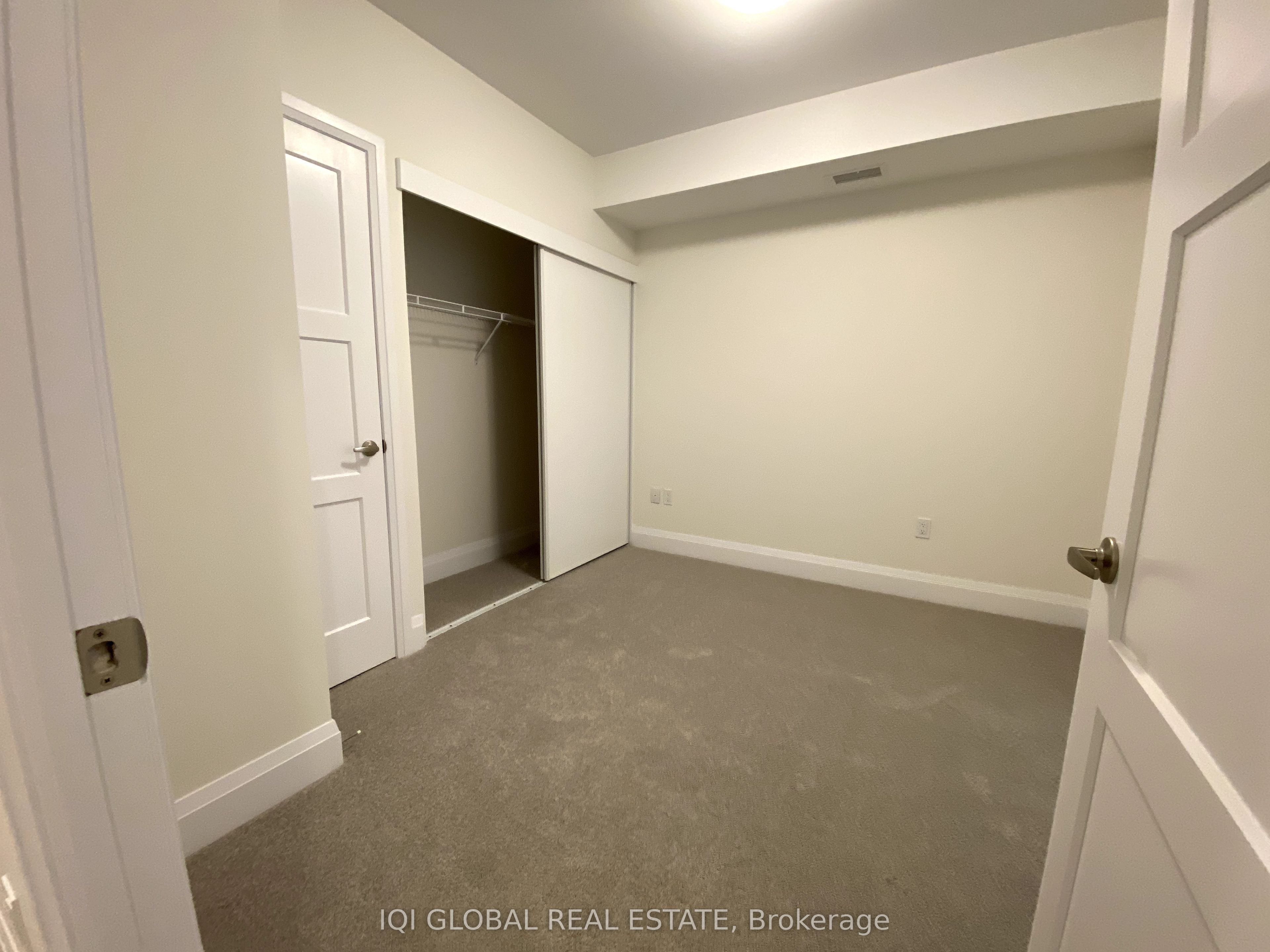 93 Arthur Street S 105 Property Photo 16