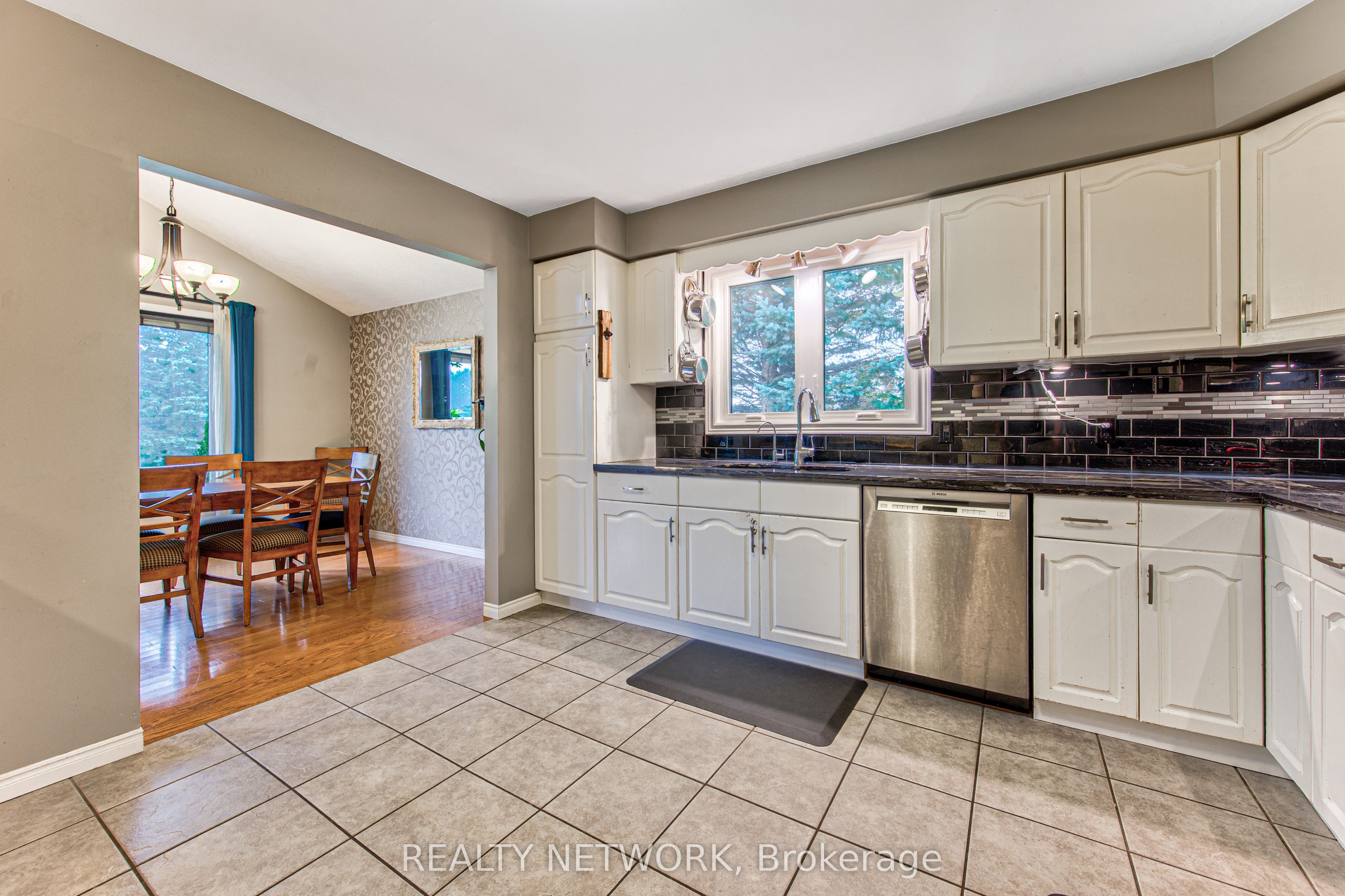 40 Peter Street Property Photo 16