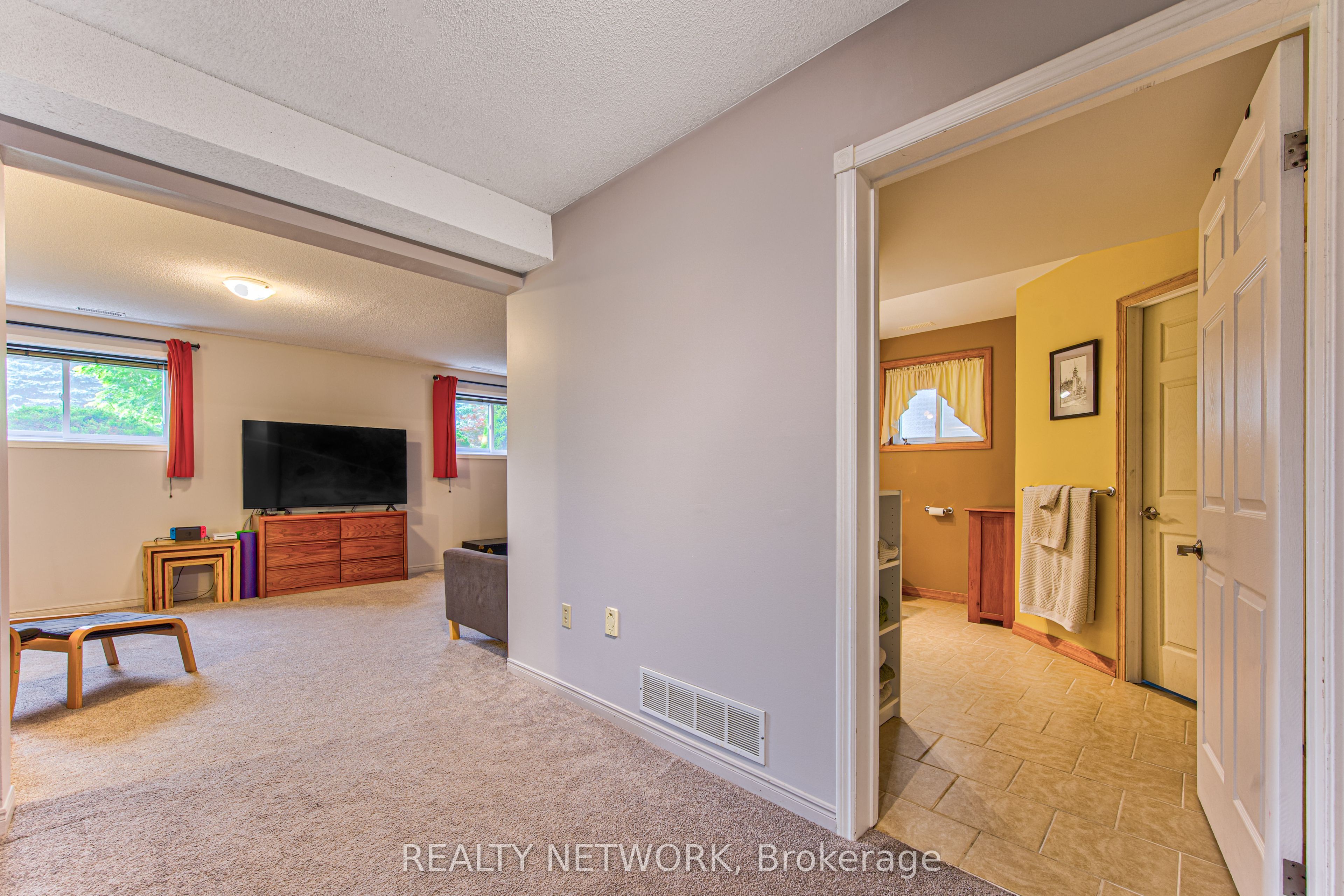 40 Peter Street Property Photo 29