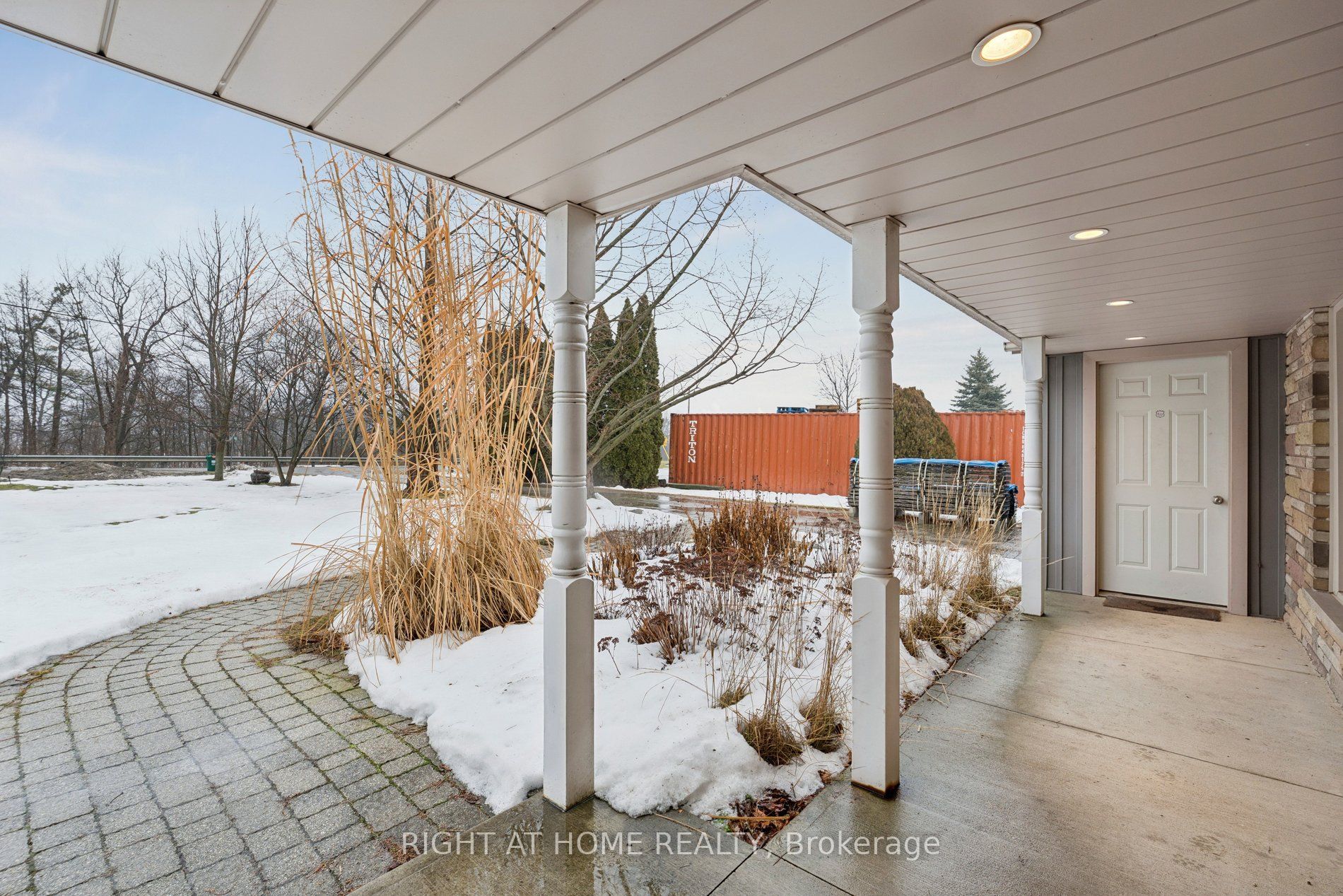 4451 Thirty Road Property Photo 4