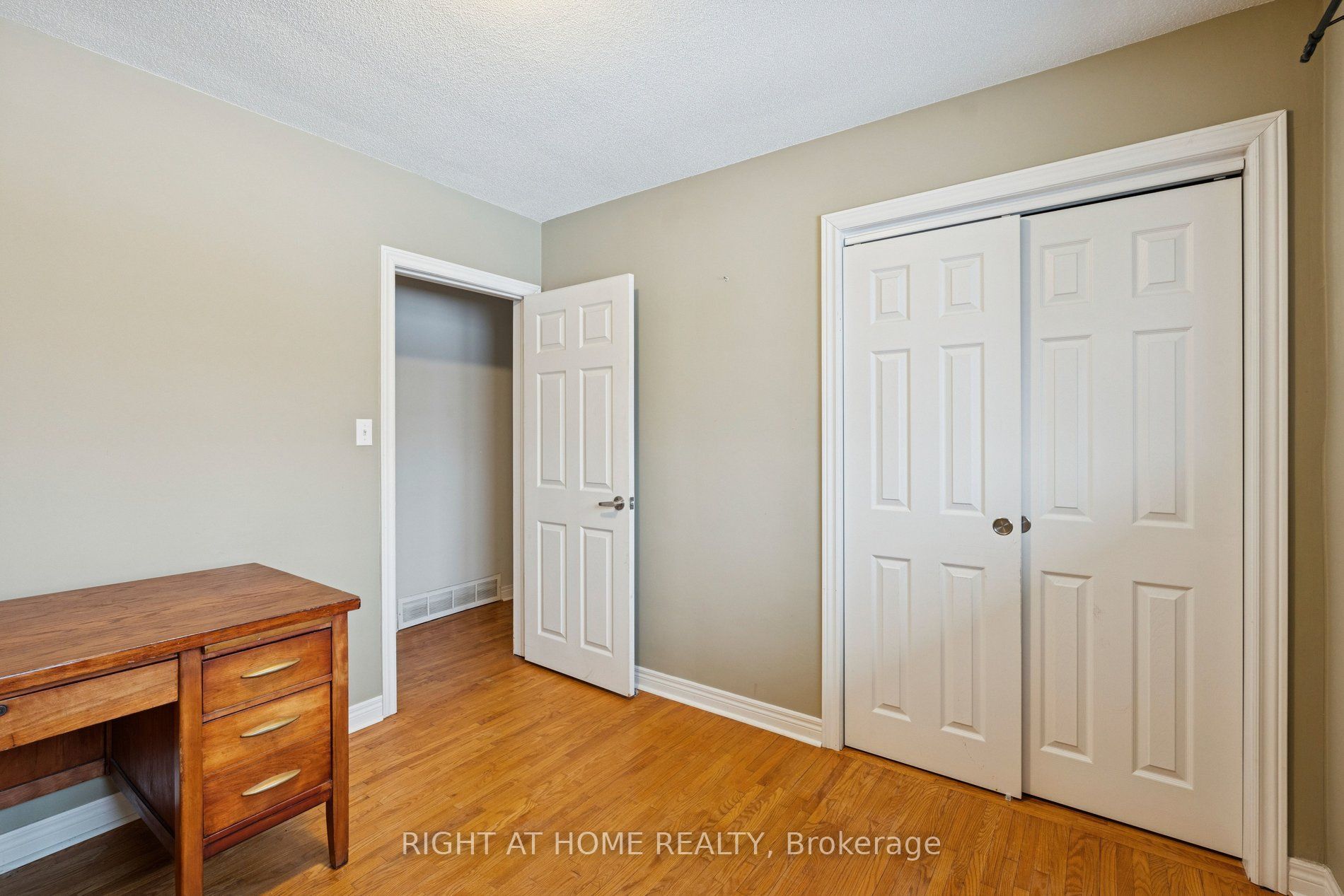 4451 Thirty Road Property Photo 15
