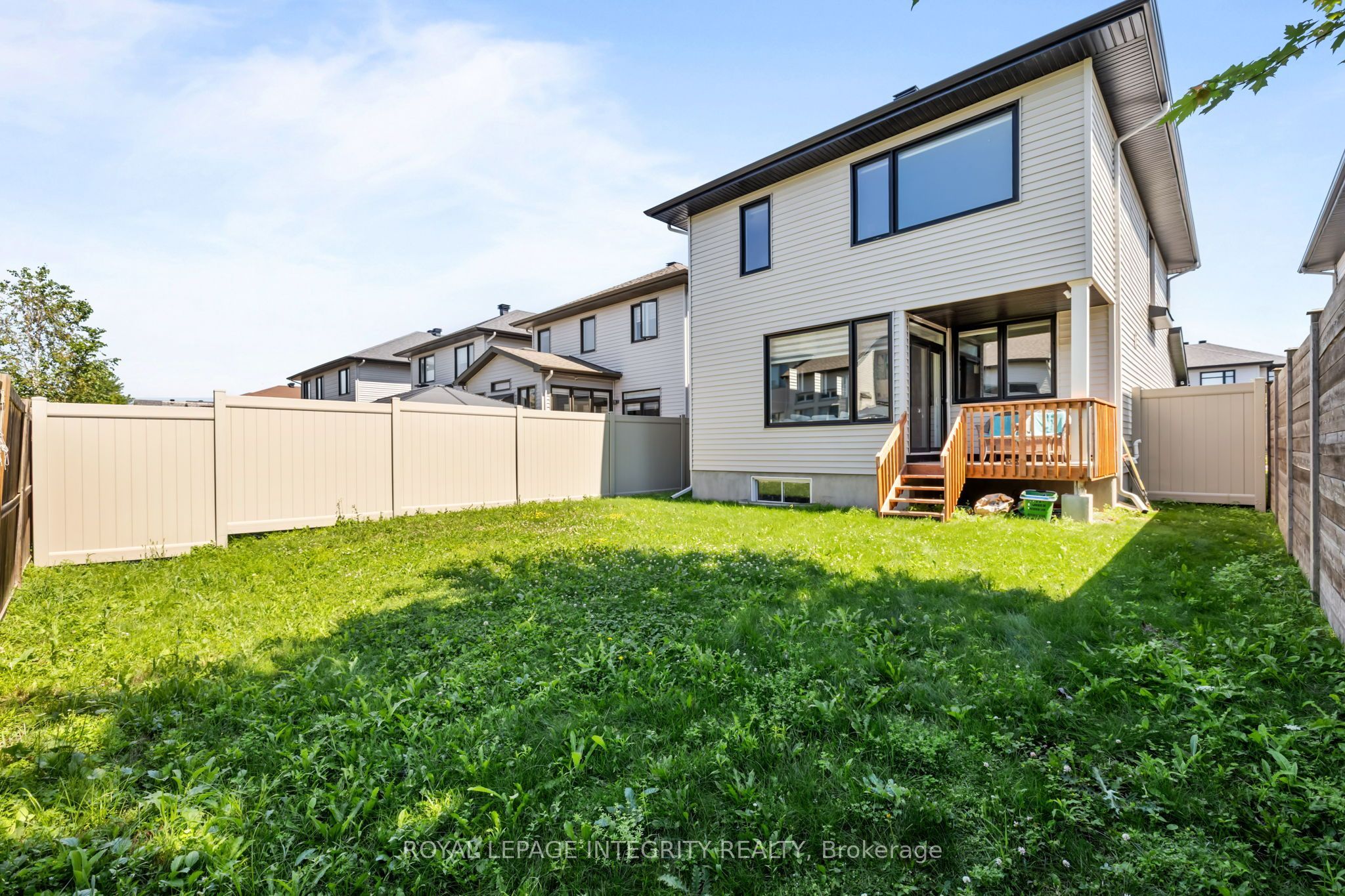 90 Palfrey Way Property Photo 32