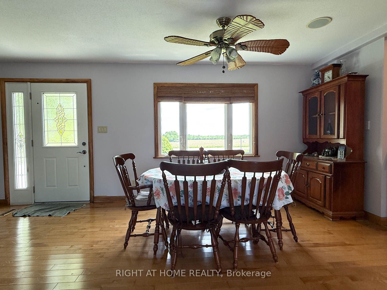 8192 Petrolia Line Property Photo 6