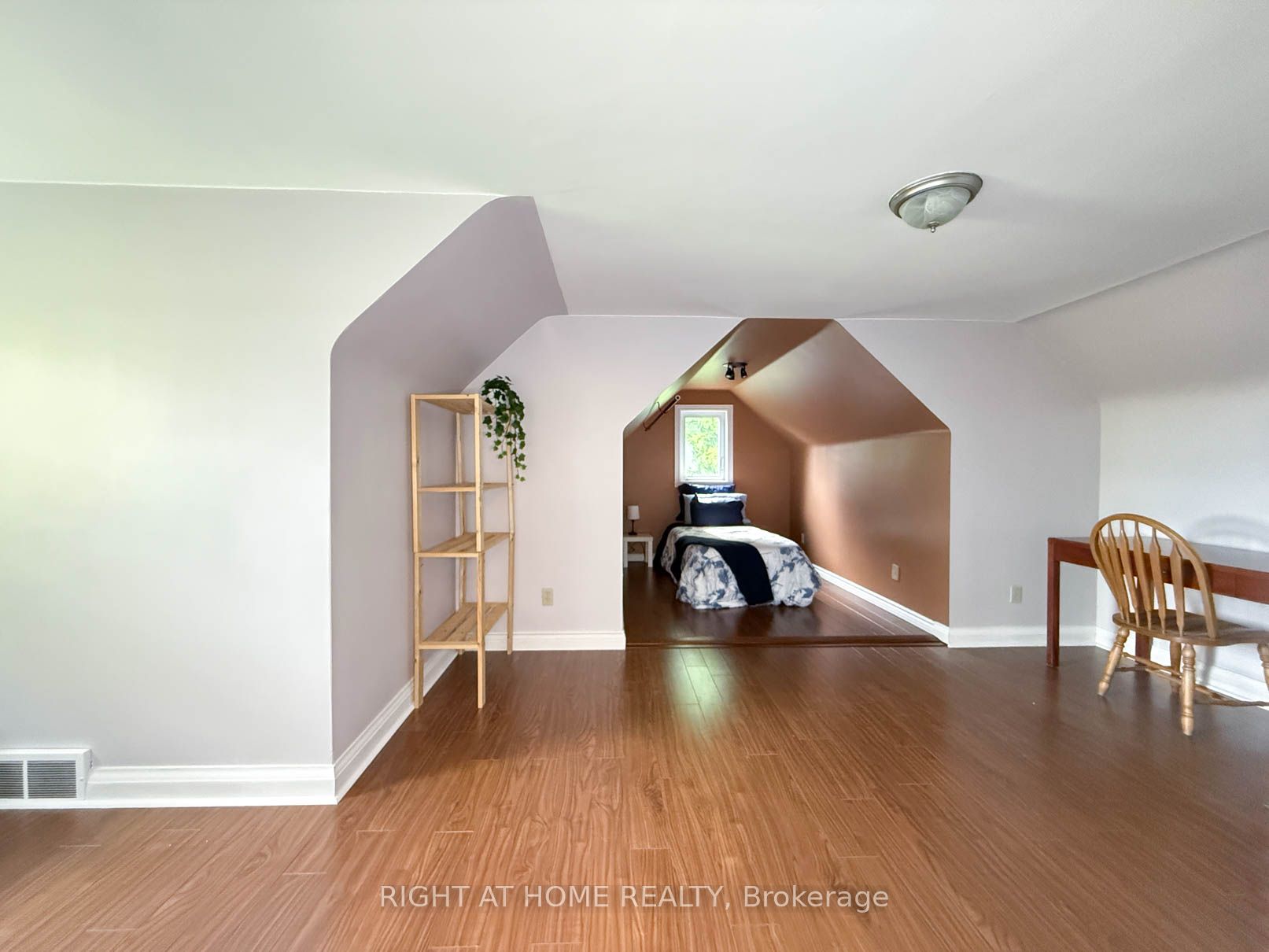 8192 Petrolia Line Property Photo 17