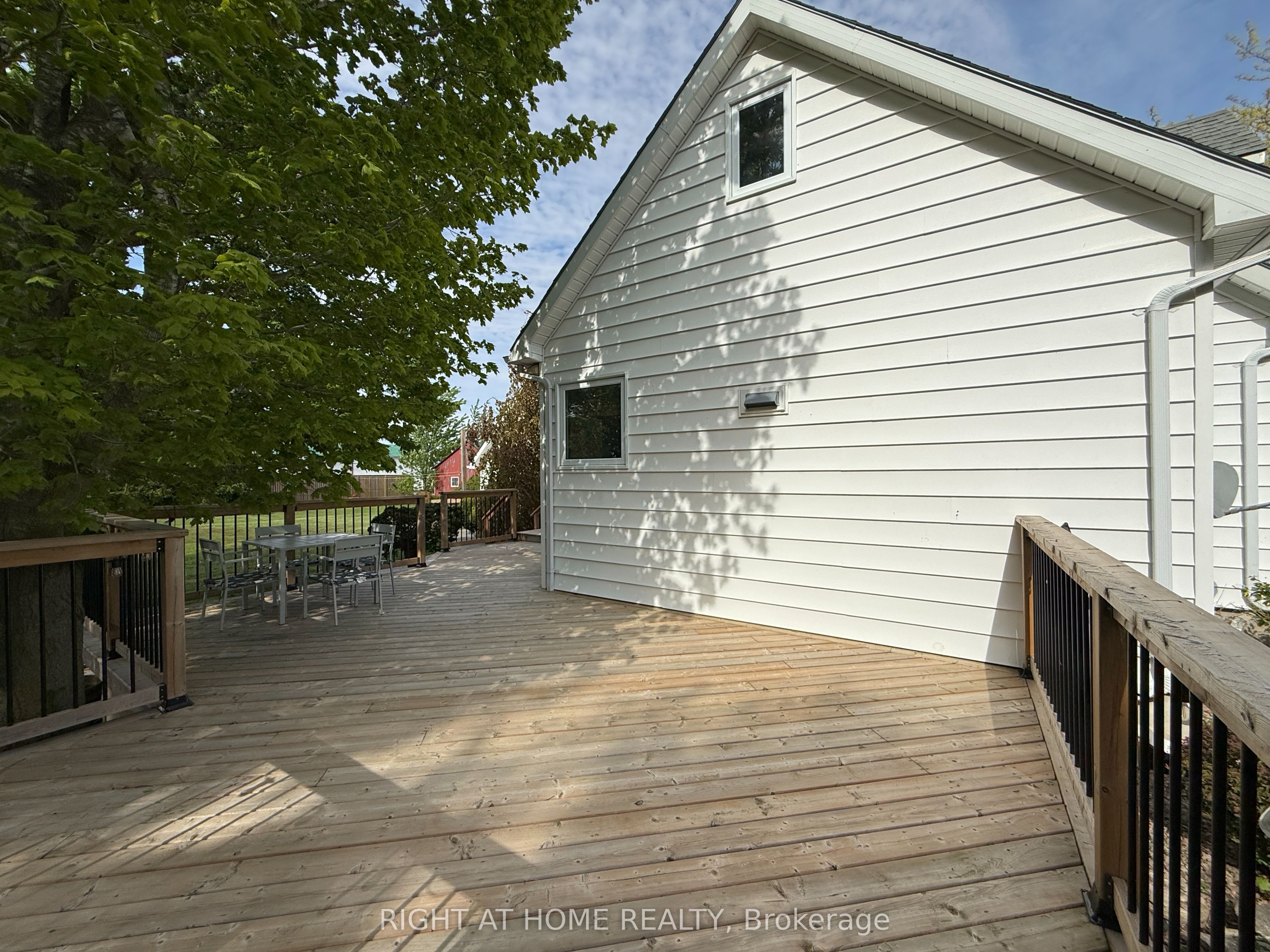 8192 Petrolia Line Property Photo 27