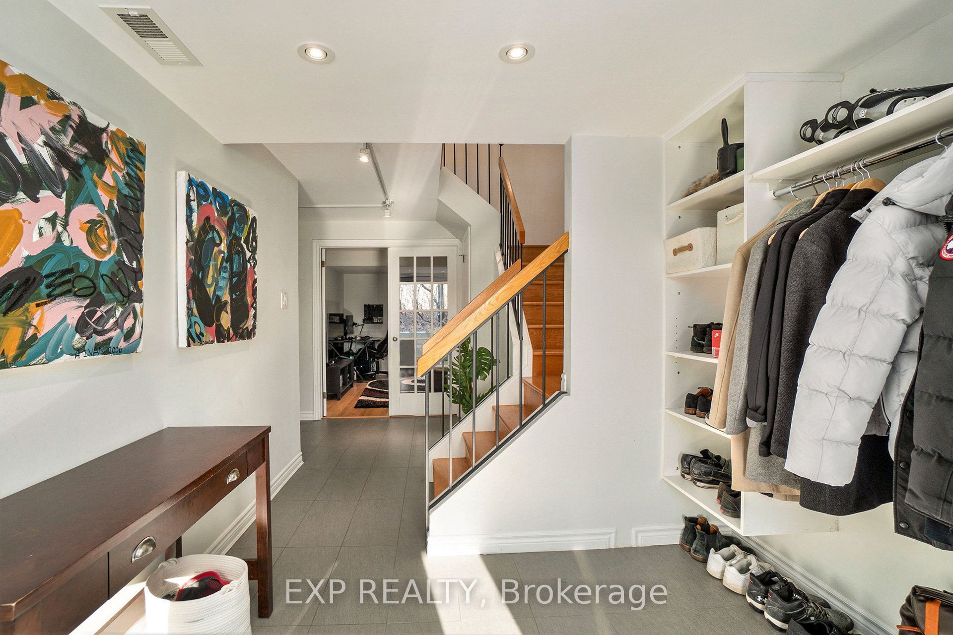 6667 Bilberry Drive Property Photo 3