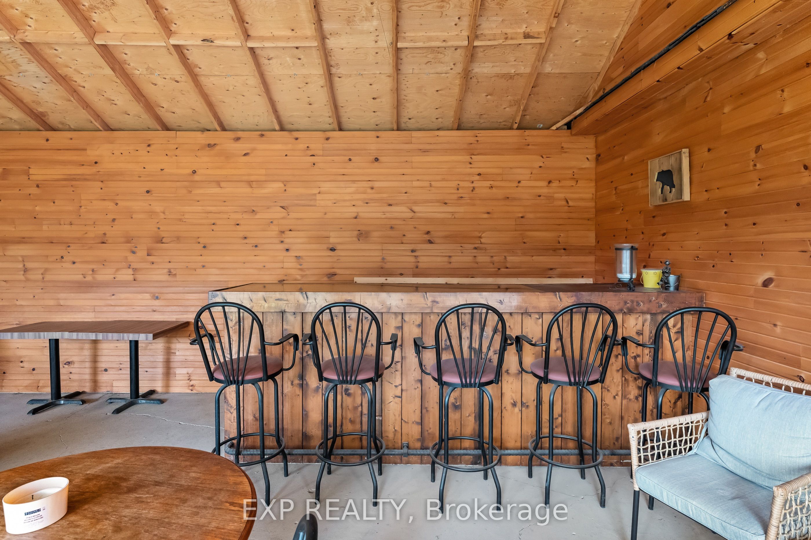 3938 Main Street Property Photo 7