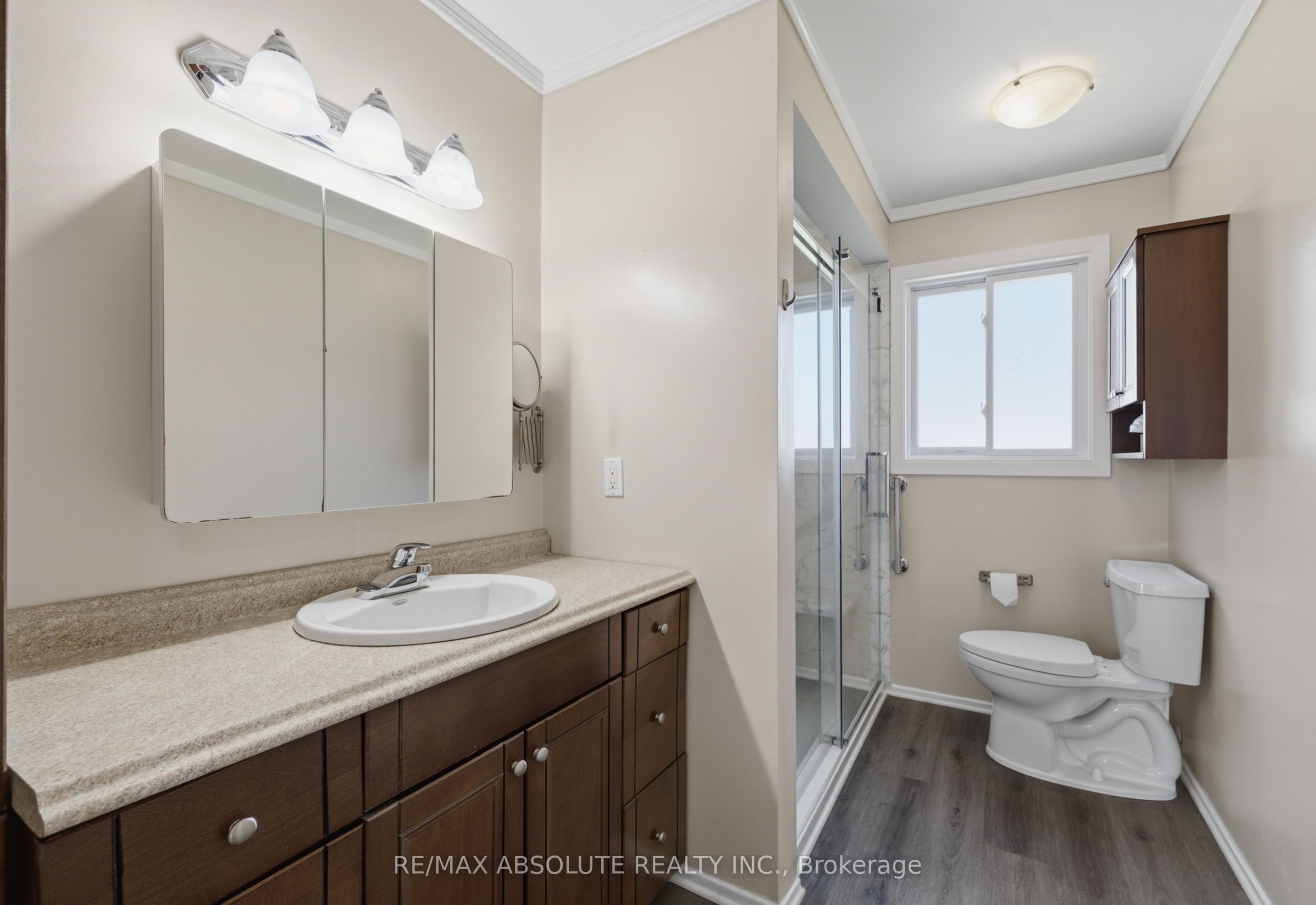 377 Leanne Street Property Photo 13