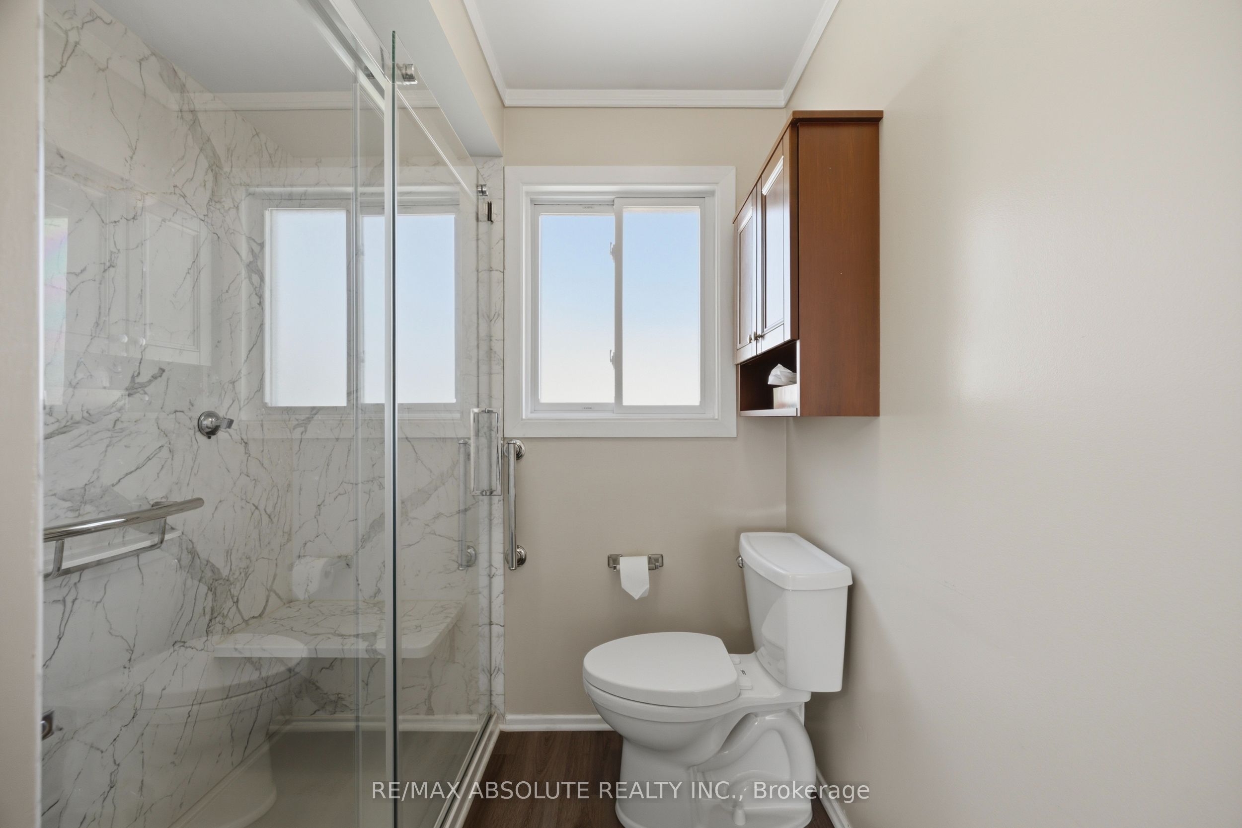 377 Leanne Street Property Photo 14