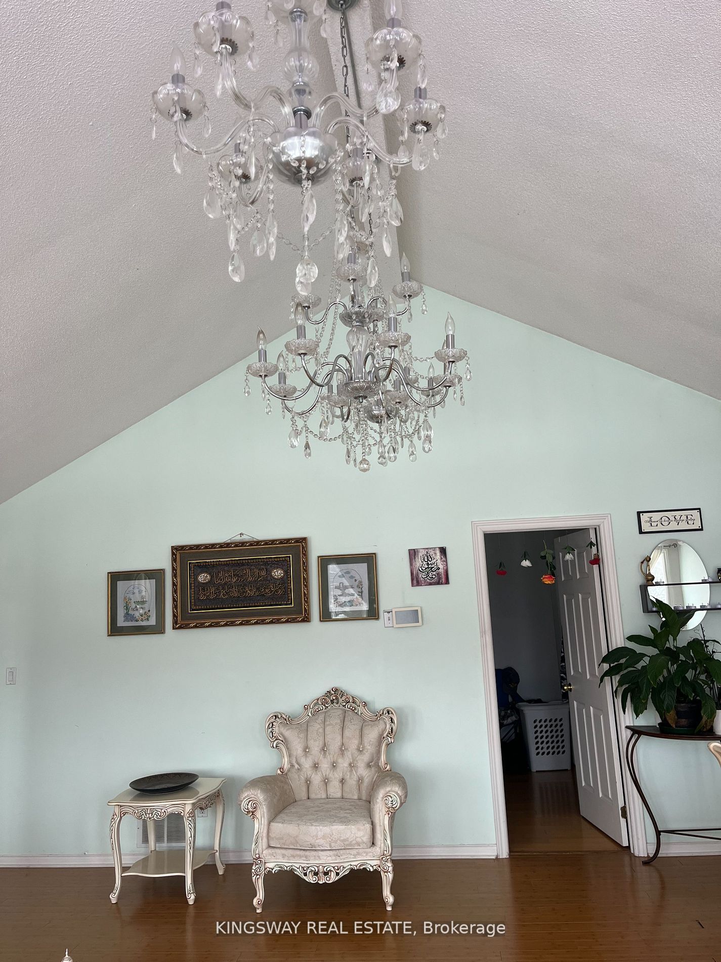 30 Mountainview Road Property Photo 5