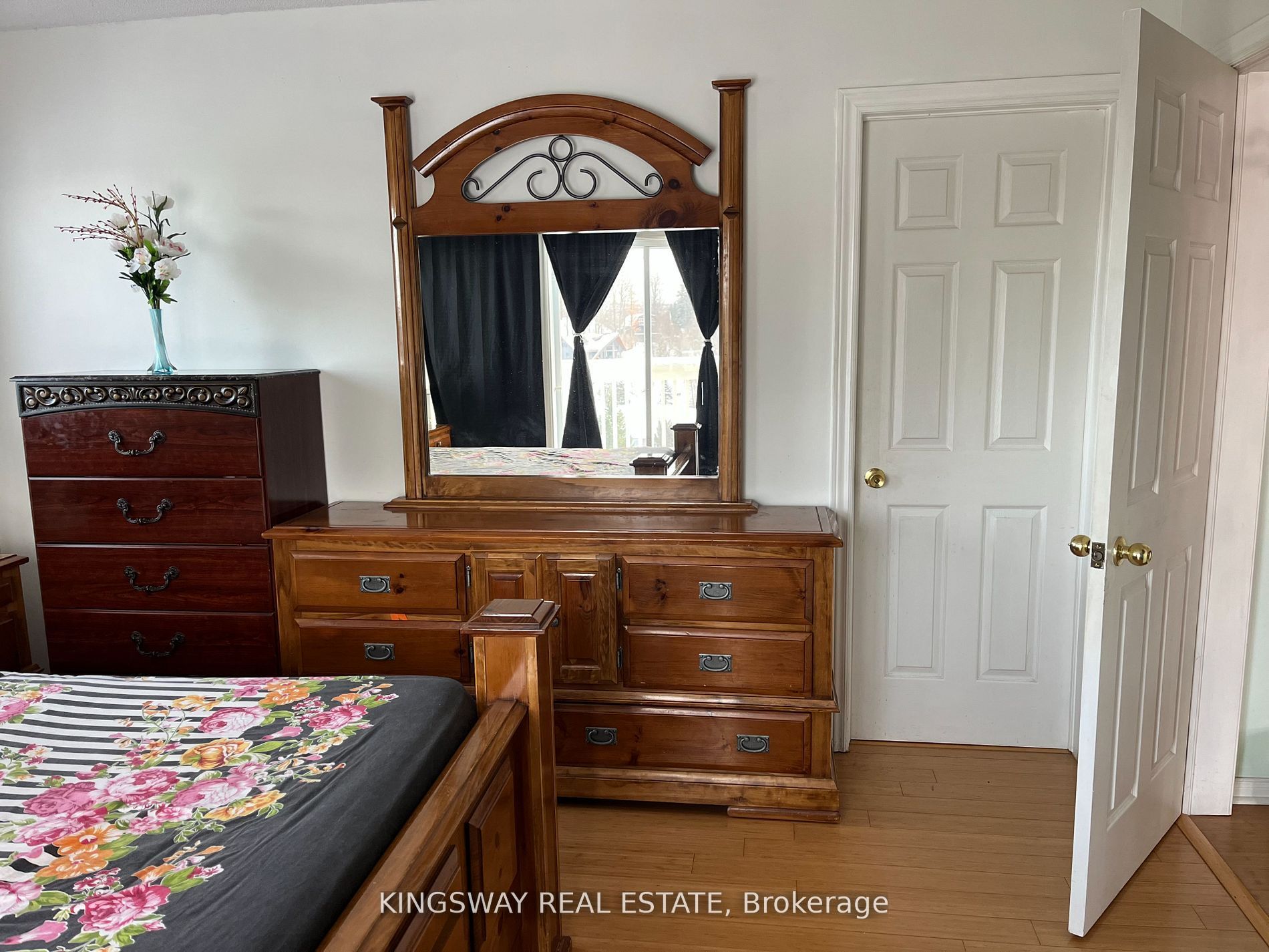 30 Mountainview Road Property Photo 16