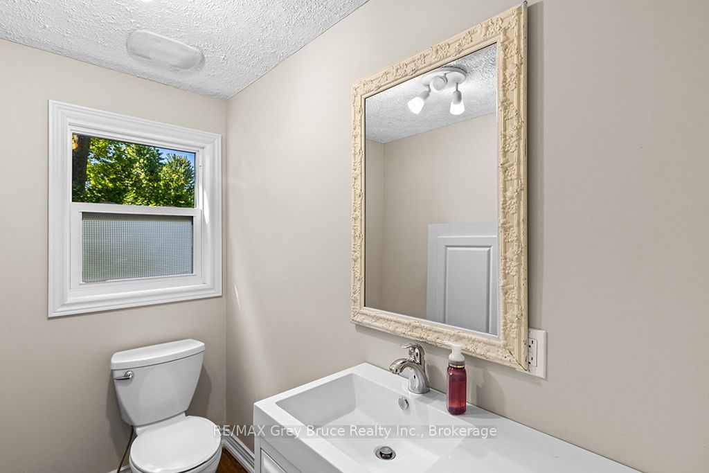 441 Frank Street Property Photo 11