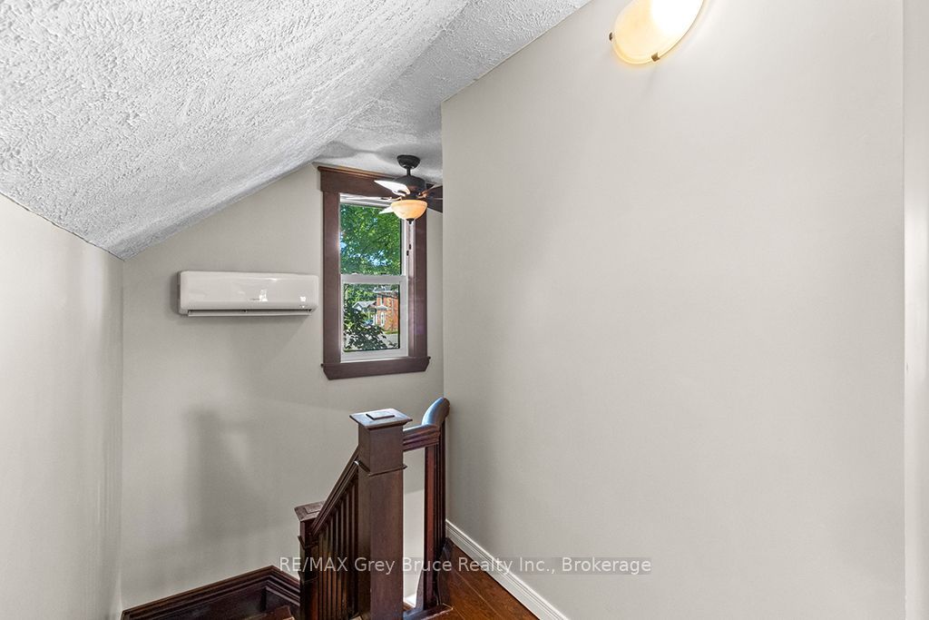 441 Frank Street Property Photo 13
